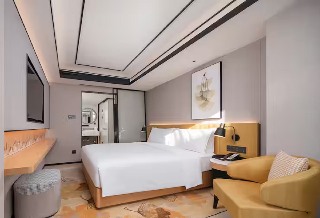 Suite Deluxe King Bed