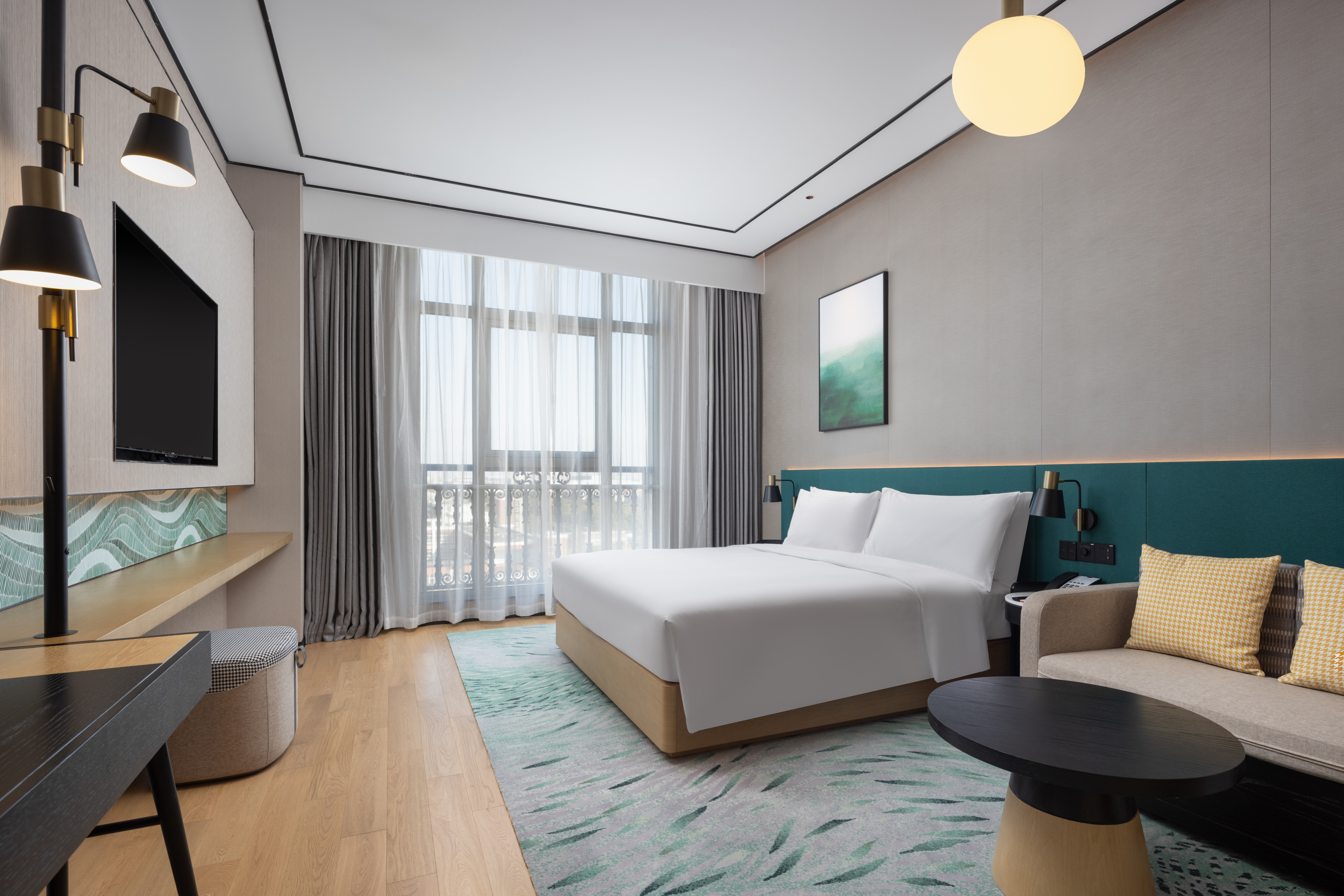 Double Accessible King Size Bed