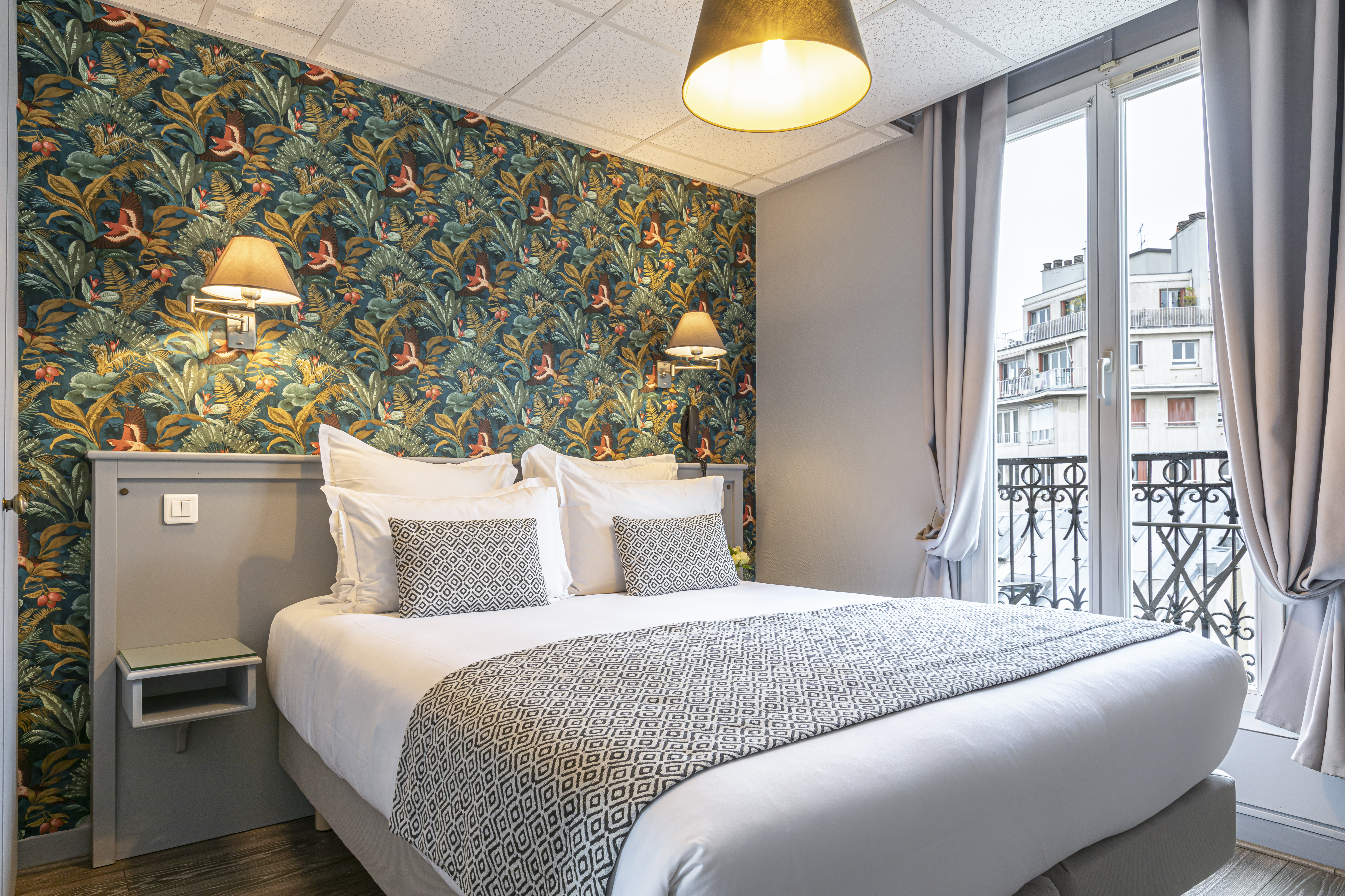 Double or Twin Classic with Views