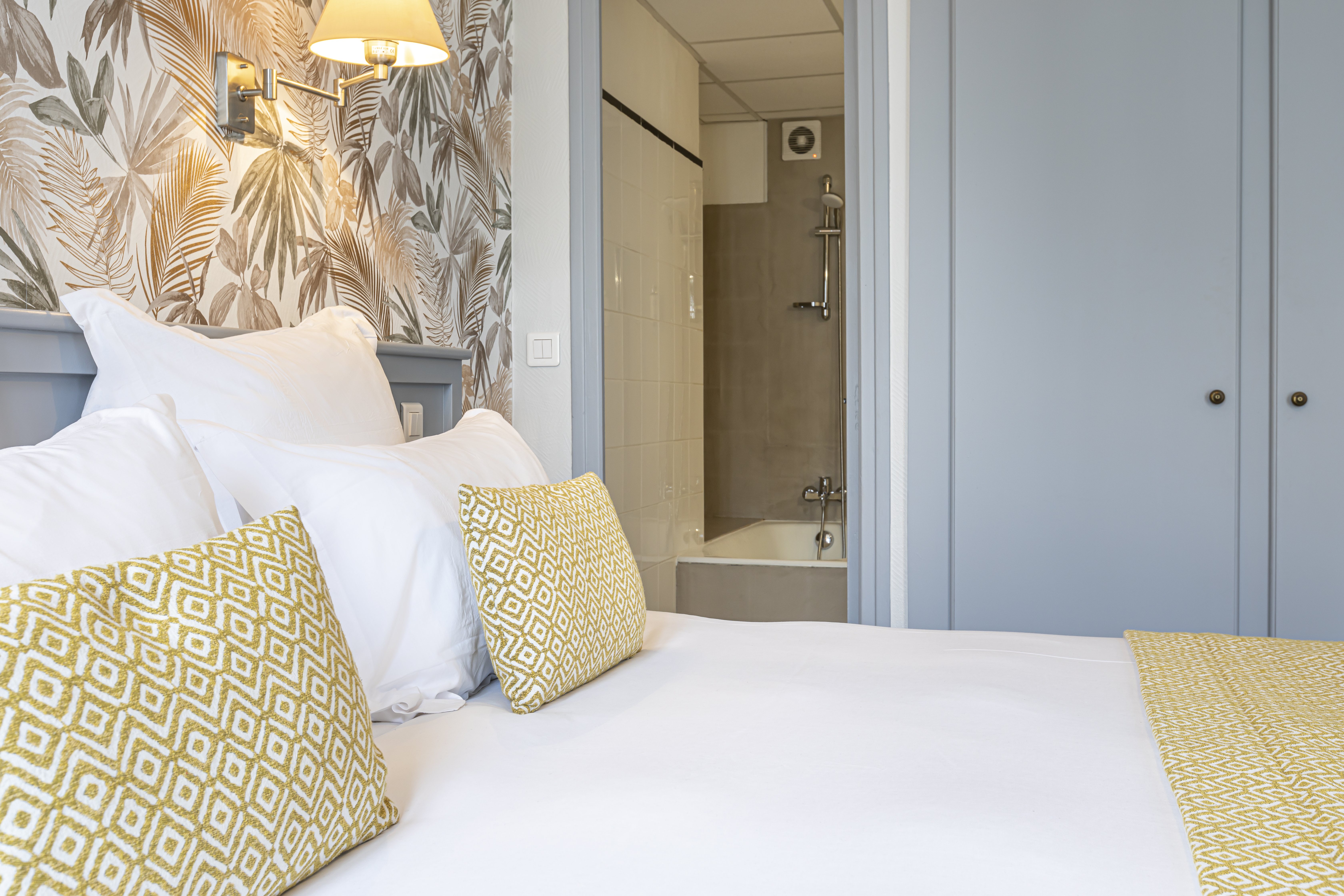 Triple Classic City View