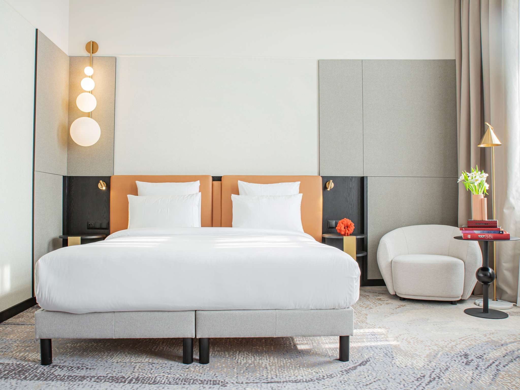 Double Deluxe King Bed