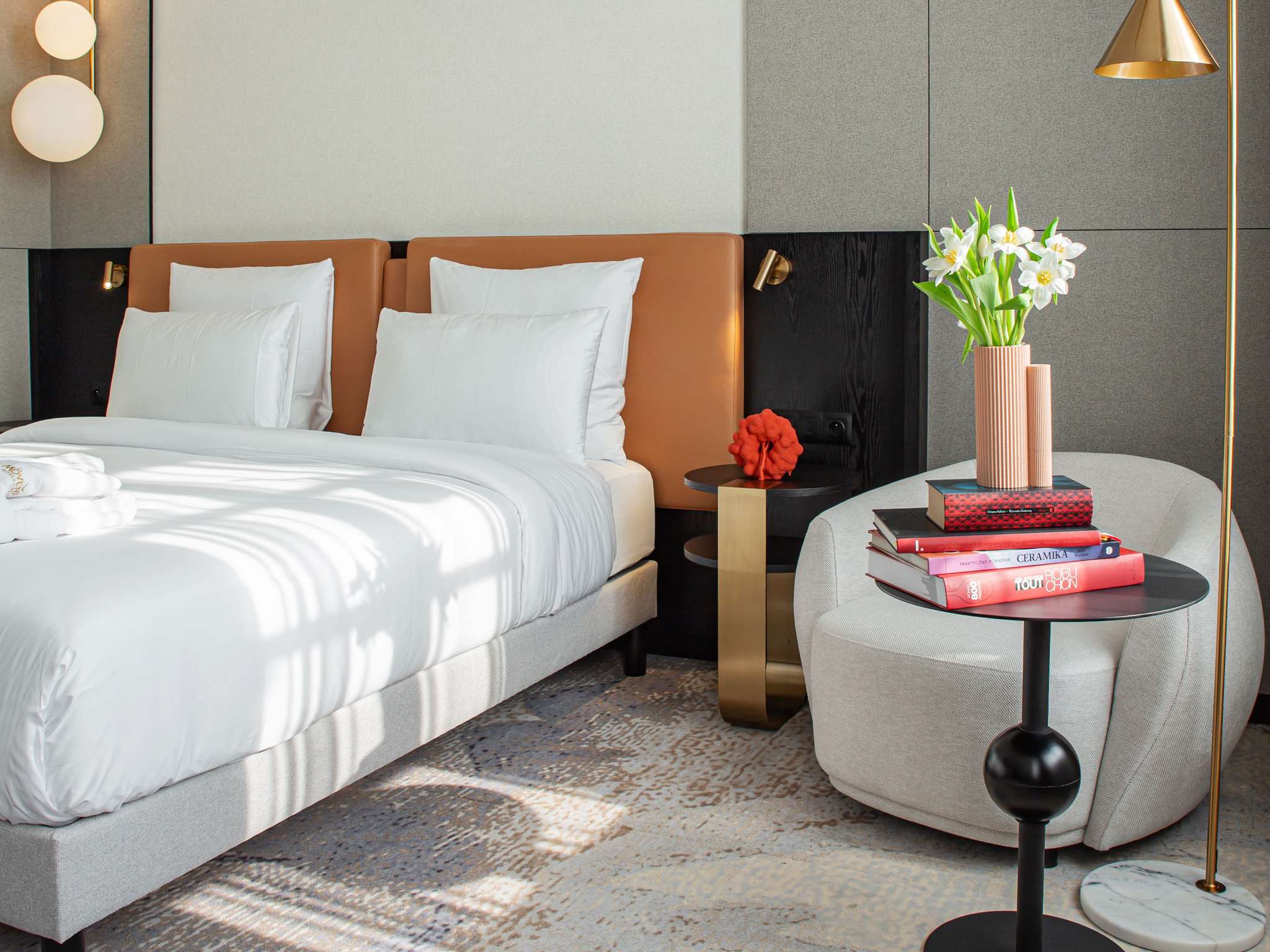 Double Deluxe King Bed