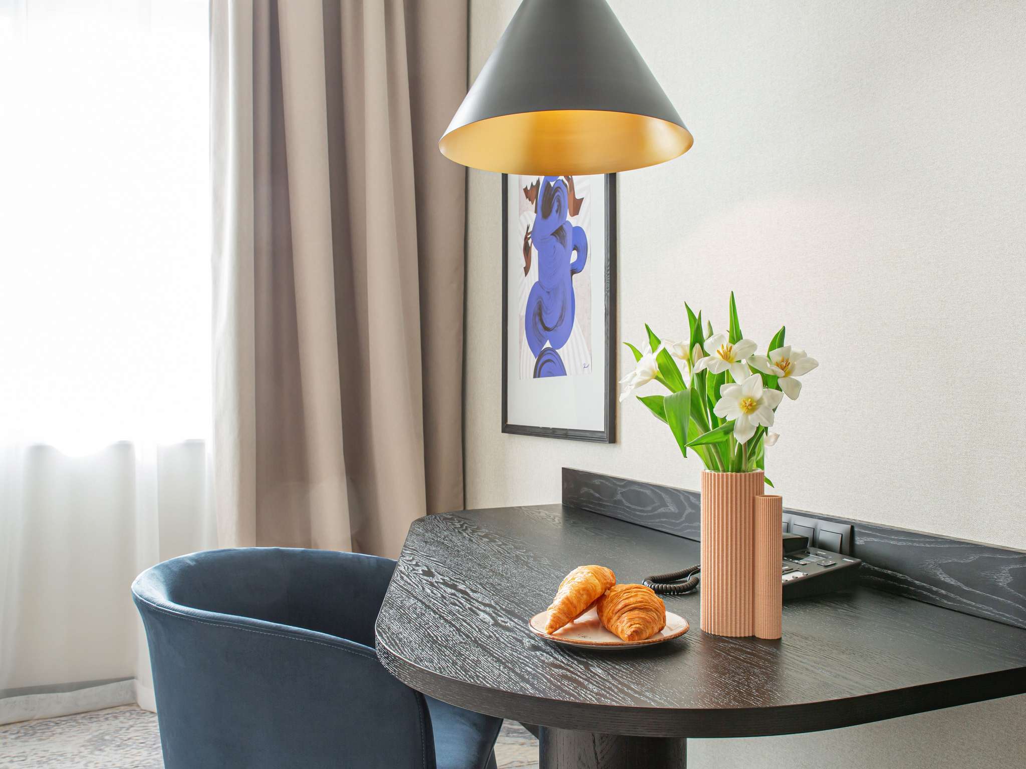 Double Deluxe King Bed