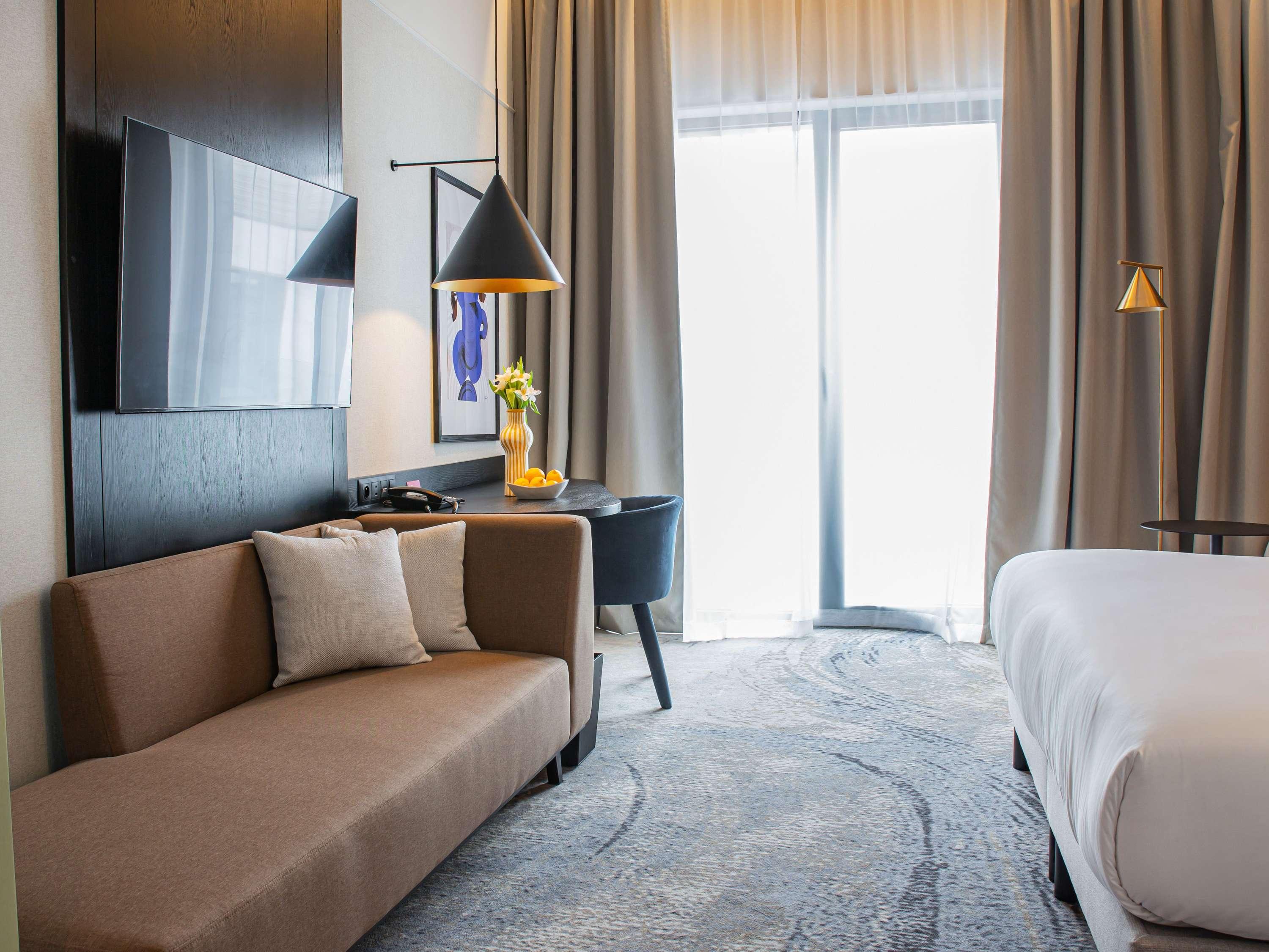 Junior Suite King Size Bed