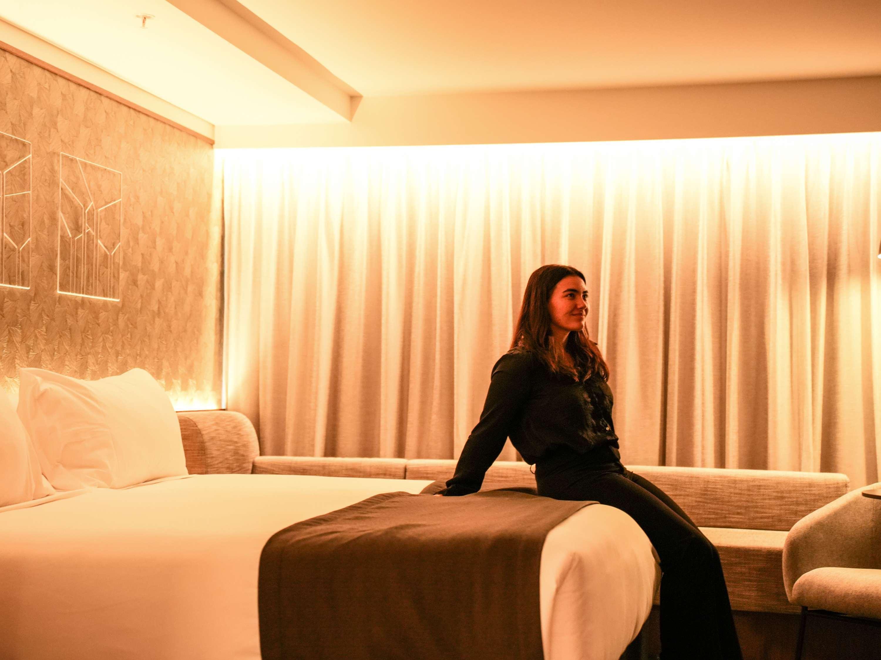 Studio King Size Bed