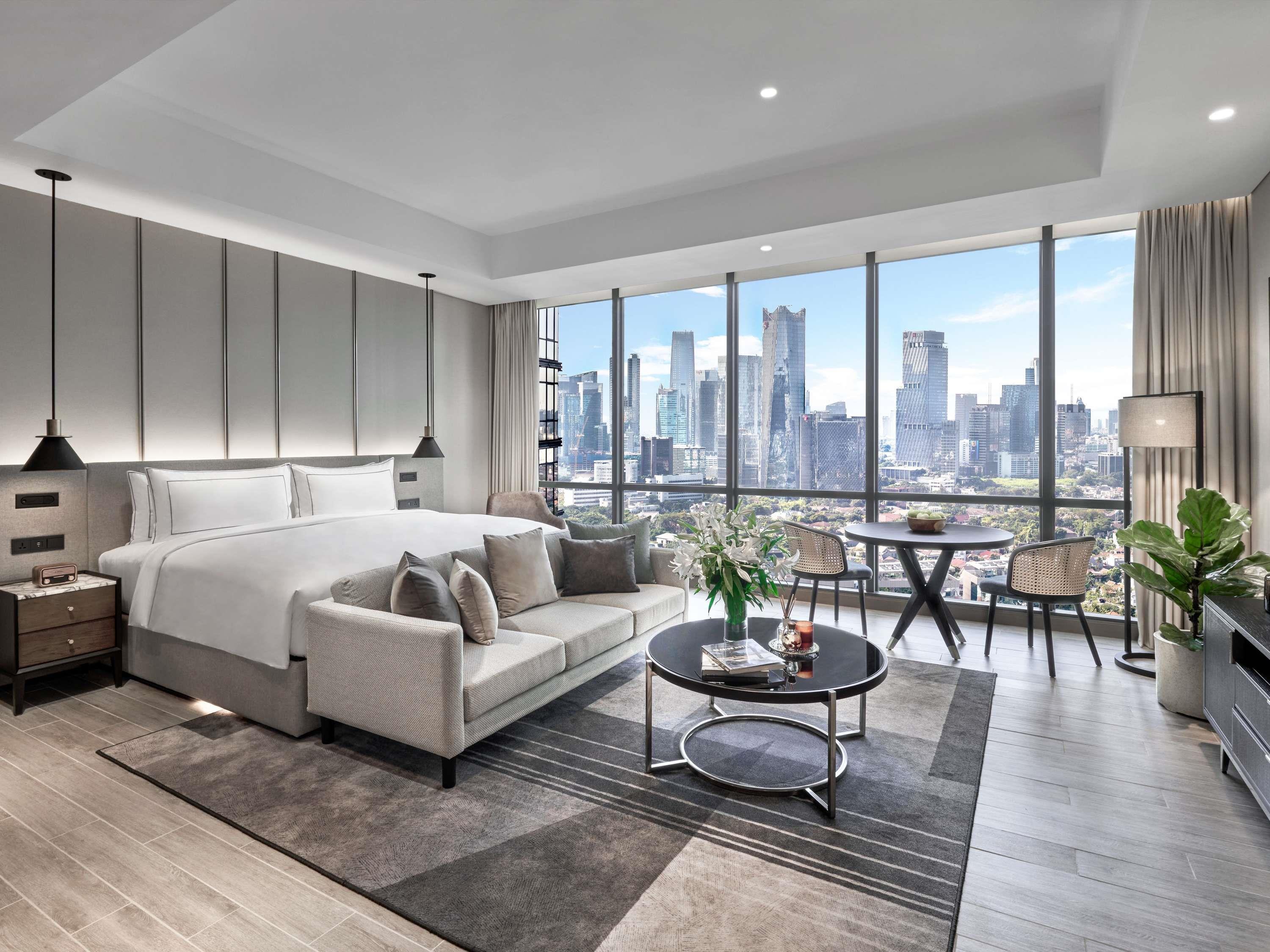 Studio King Size Bed