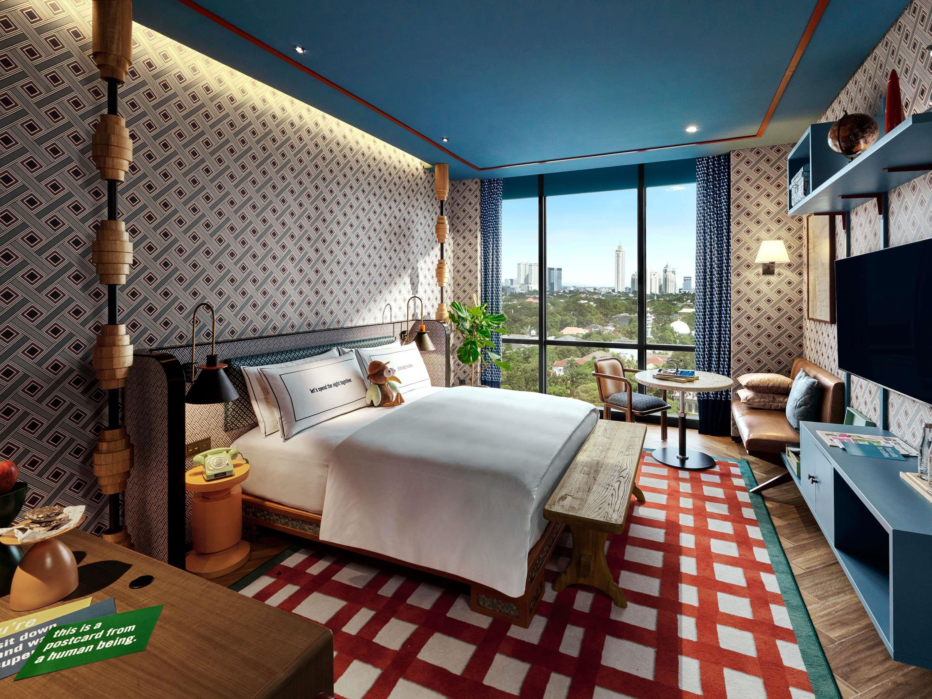 Double King Size Bed