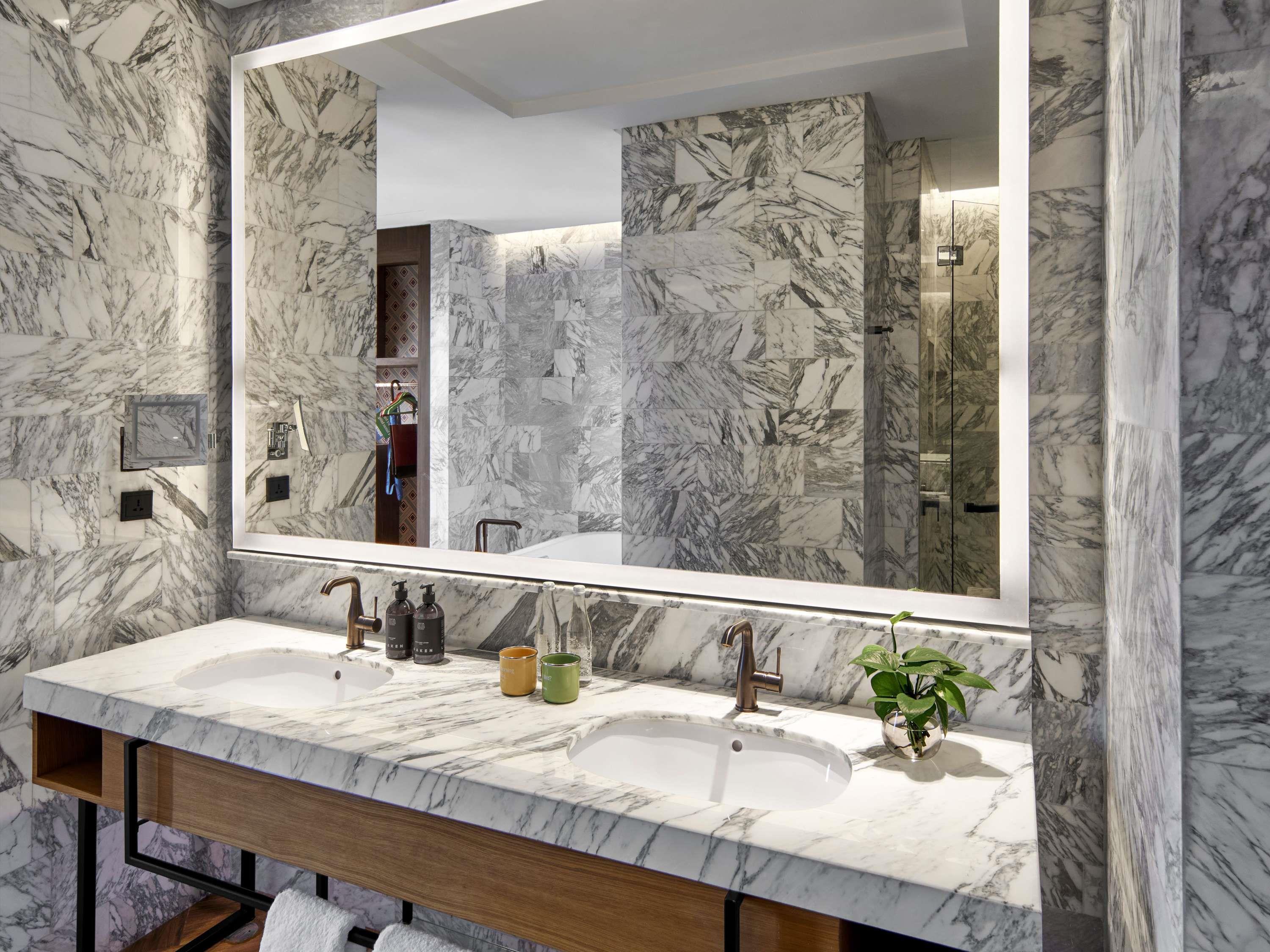 Double King Size Bed