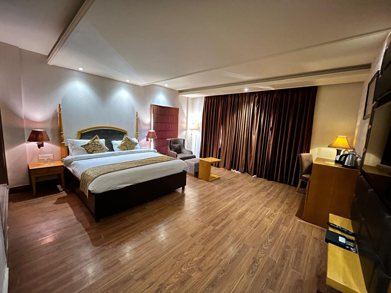 Suite Executive King Bed