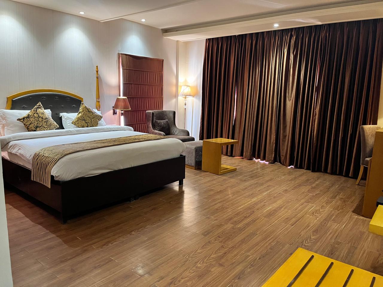 Suite Executive King Bed