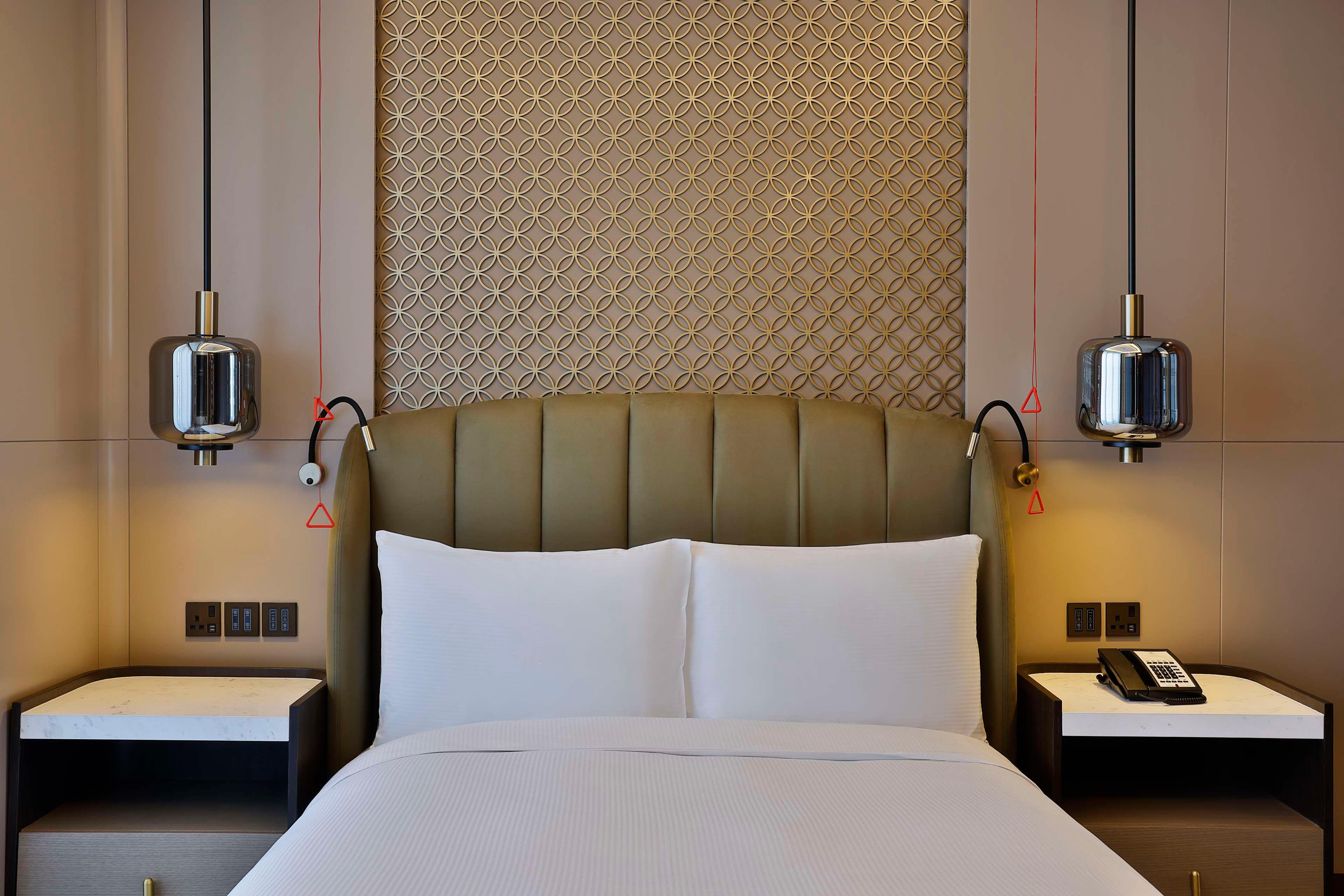 Studio Accessible-queen Size Bed