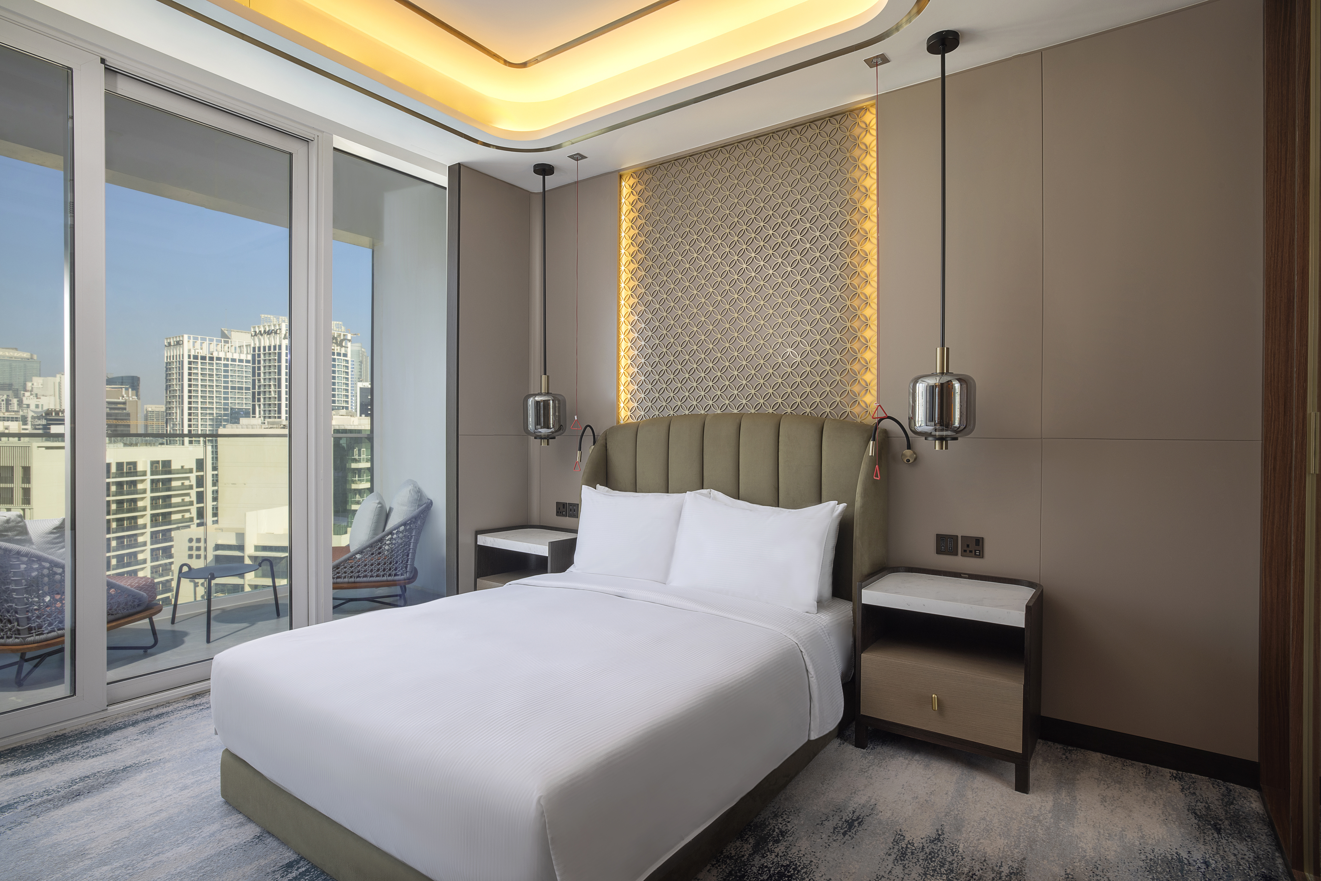 Studio Accessible-queen Size Bed