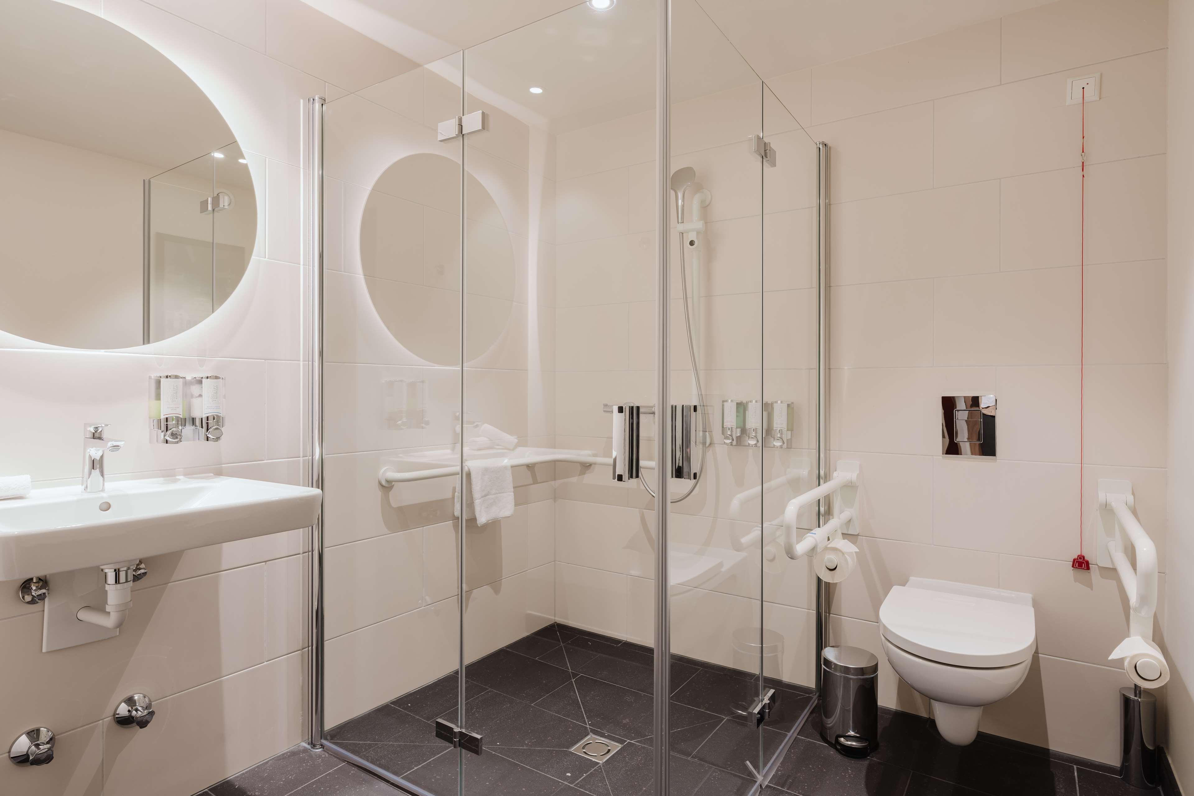 Double Accessible-queen Size Bed