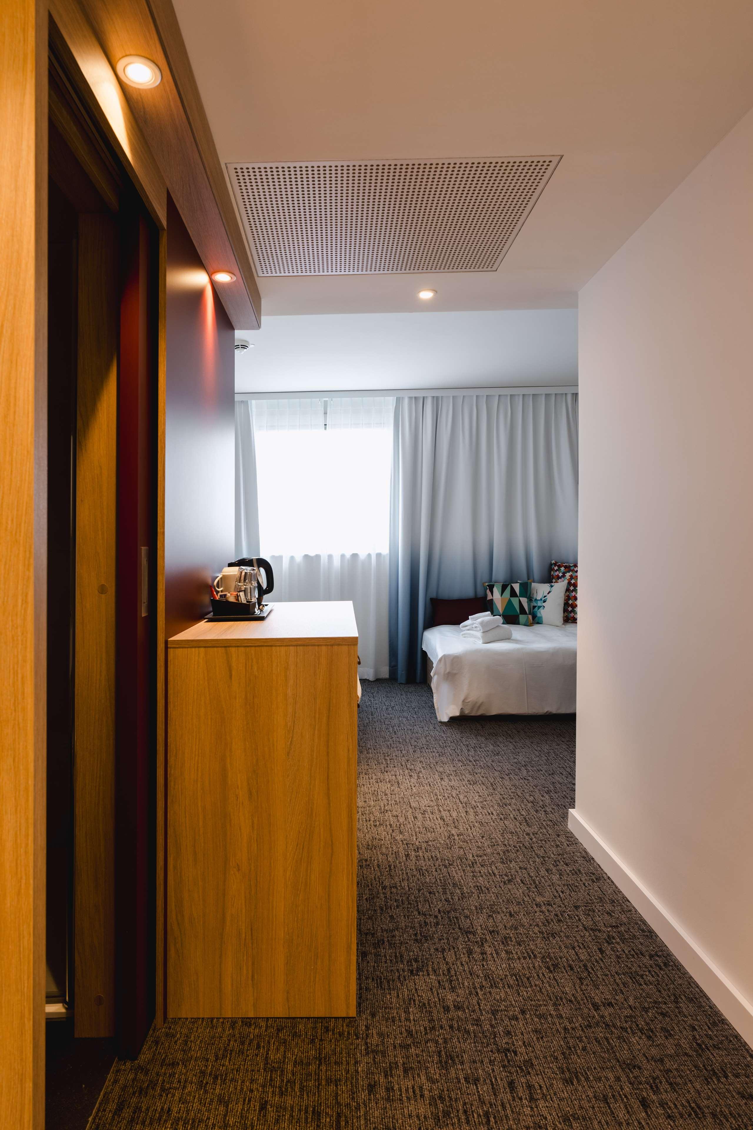 Double King Size Bed