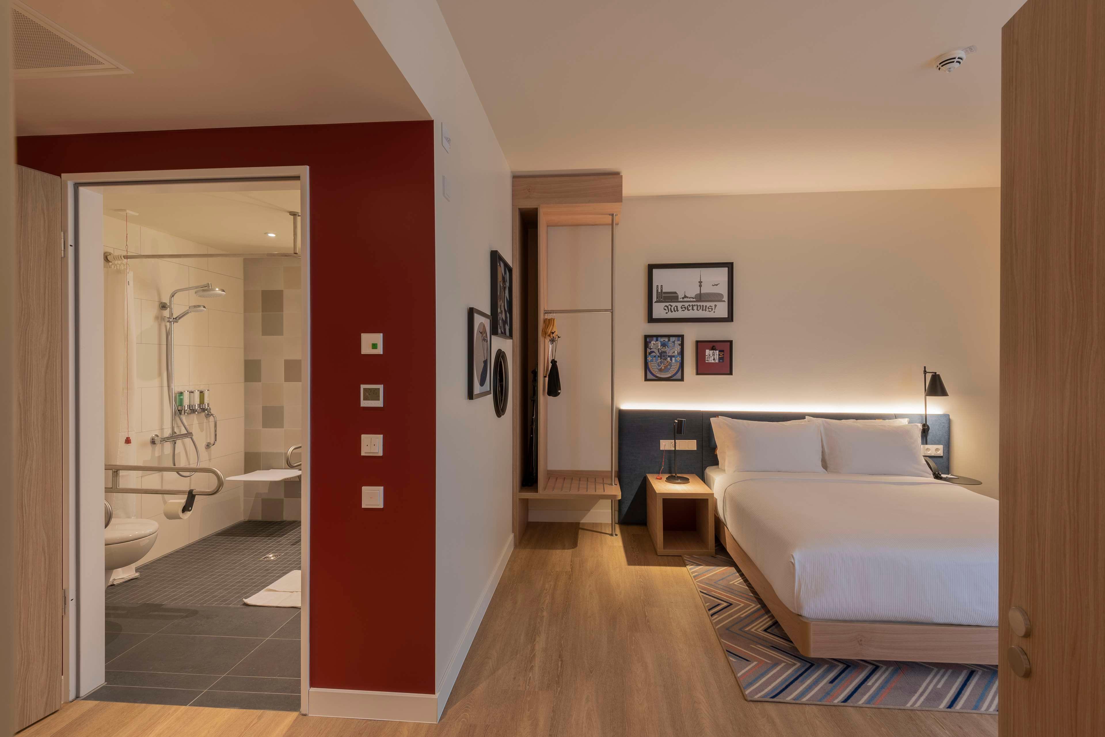 Double Accessible-queen Size Bed