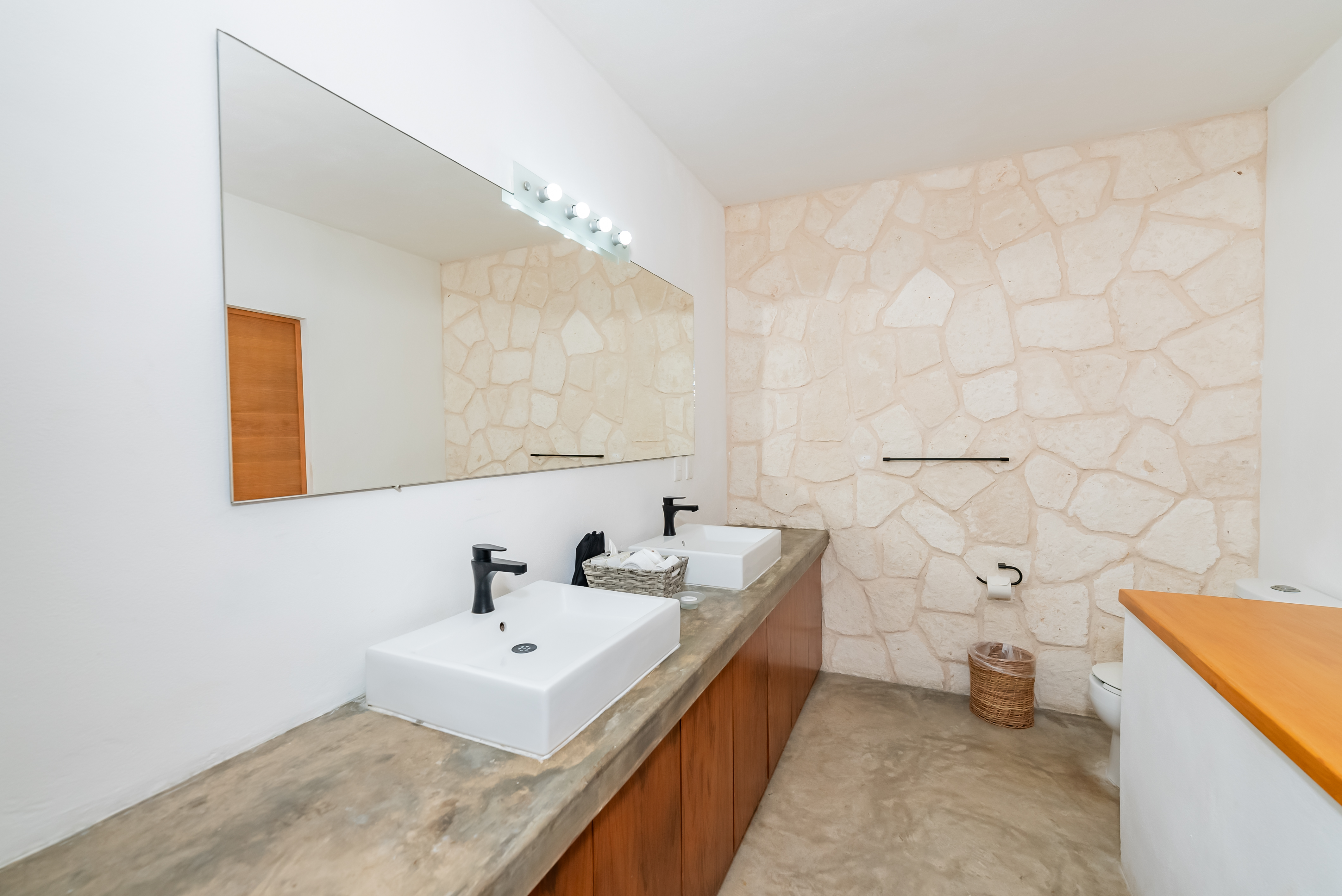 Double King Size Bed