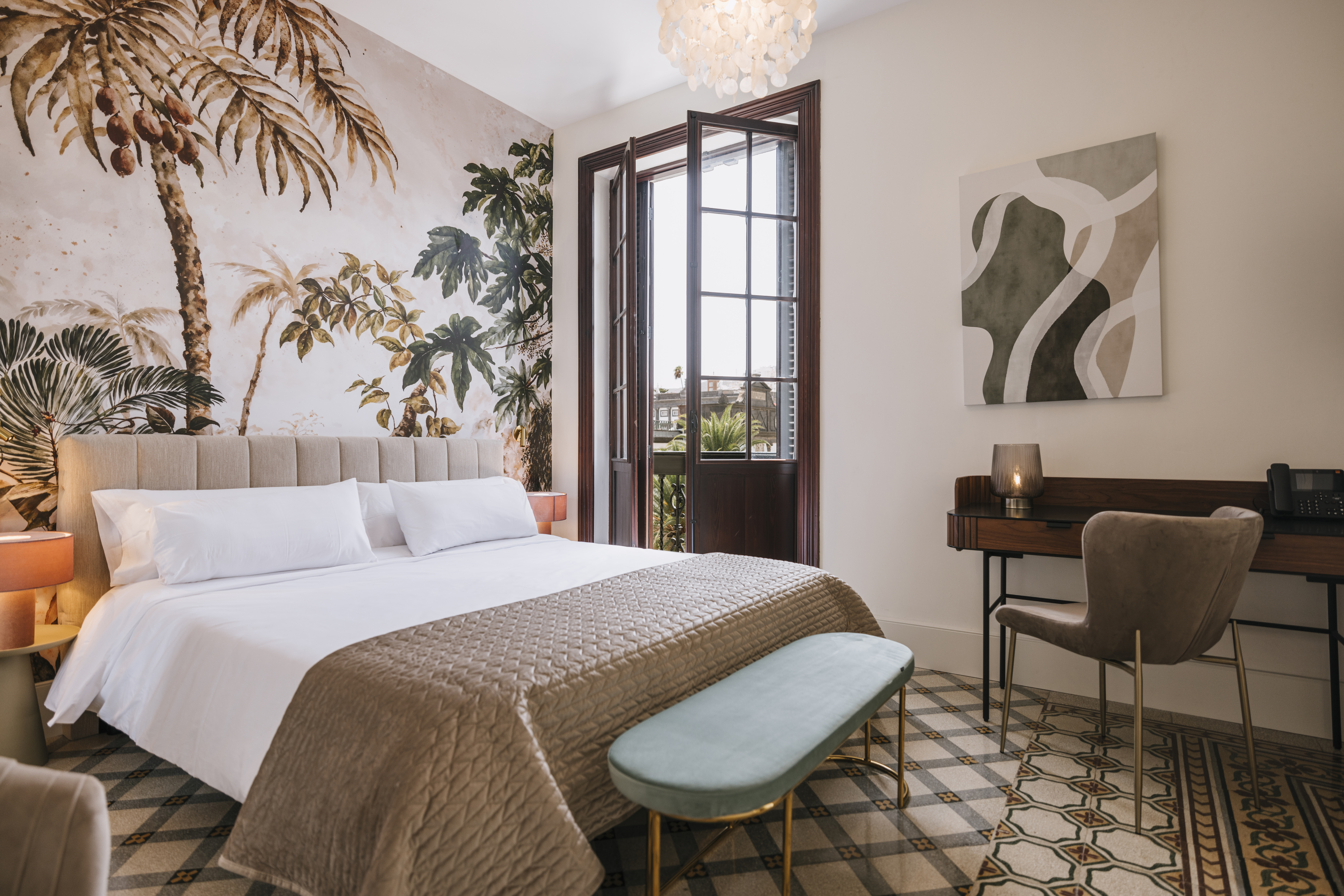 Room Deluxe with Balcony