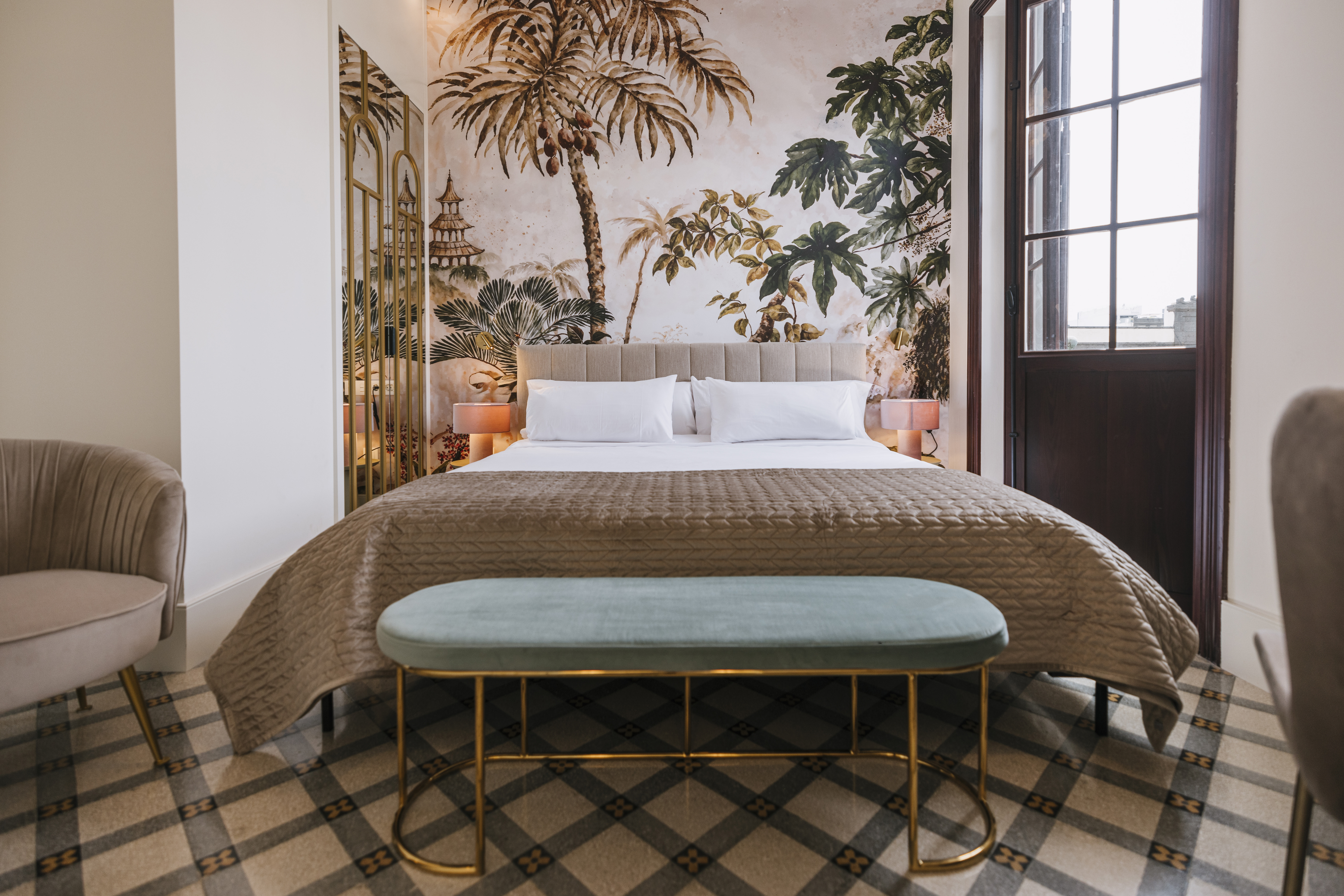 Room Deluxe with Balcony