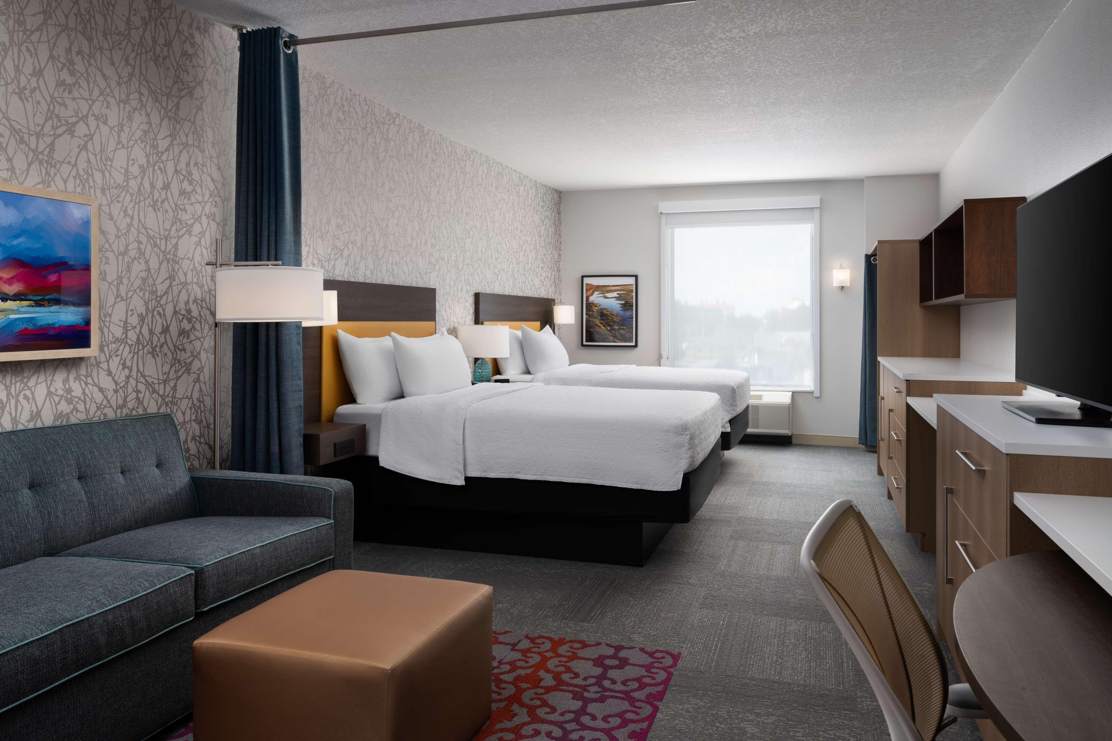 Suite Two Queen Beds