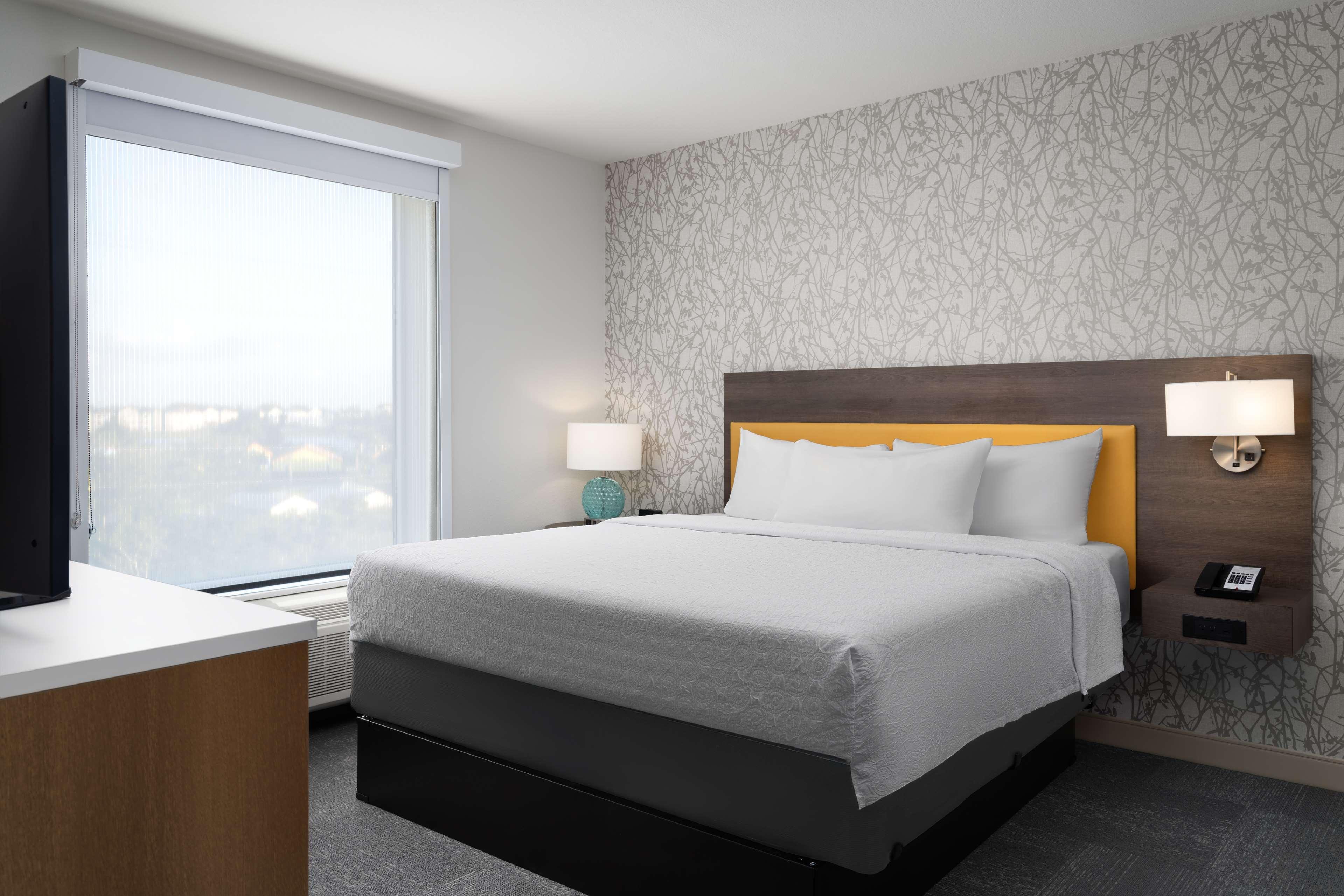 Suite King Bed One Bedroom 