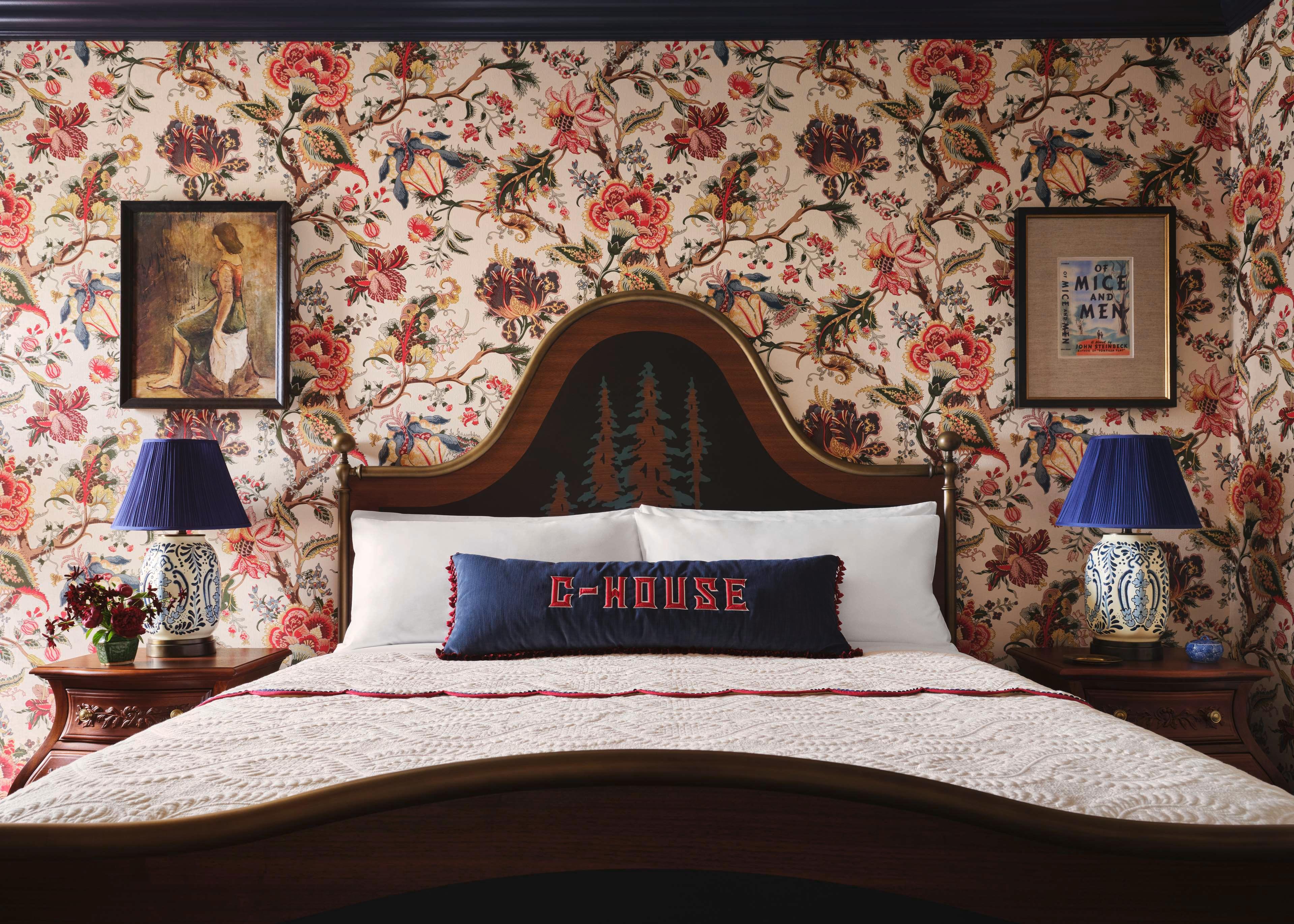 Double Accessible King Size Bed