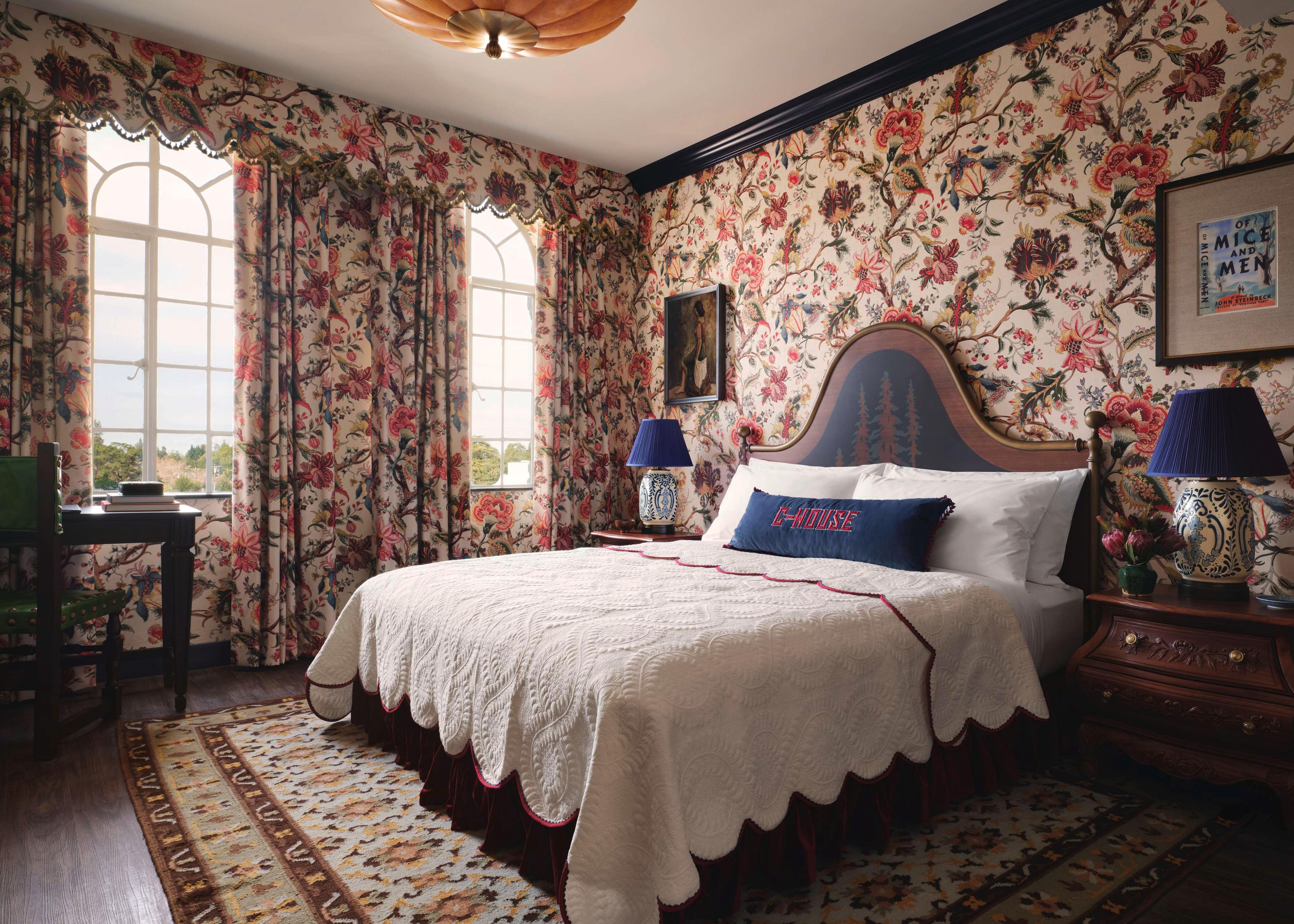 Double Accessible King Size Bed