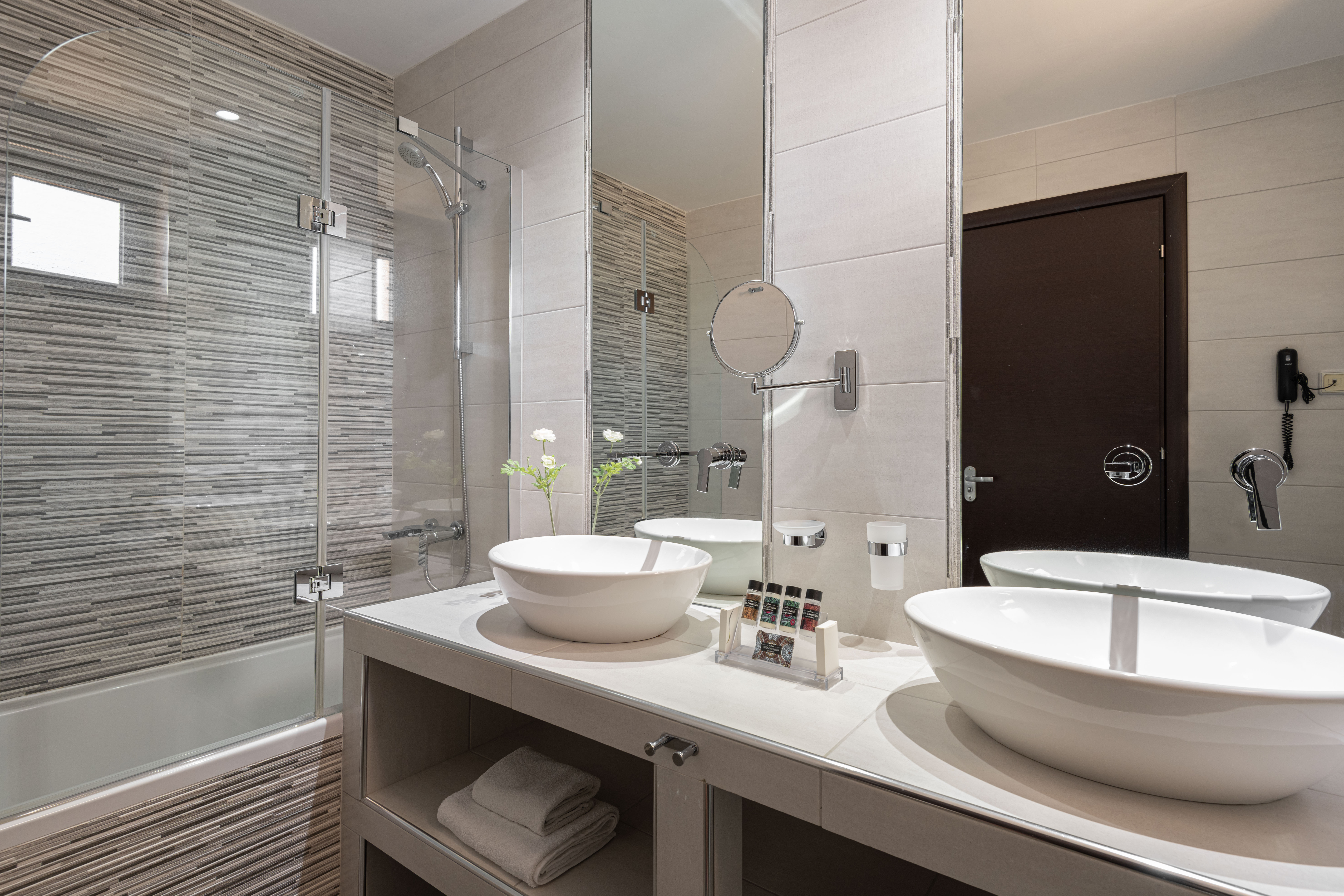 Double Superior King Bed