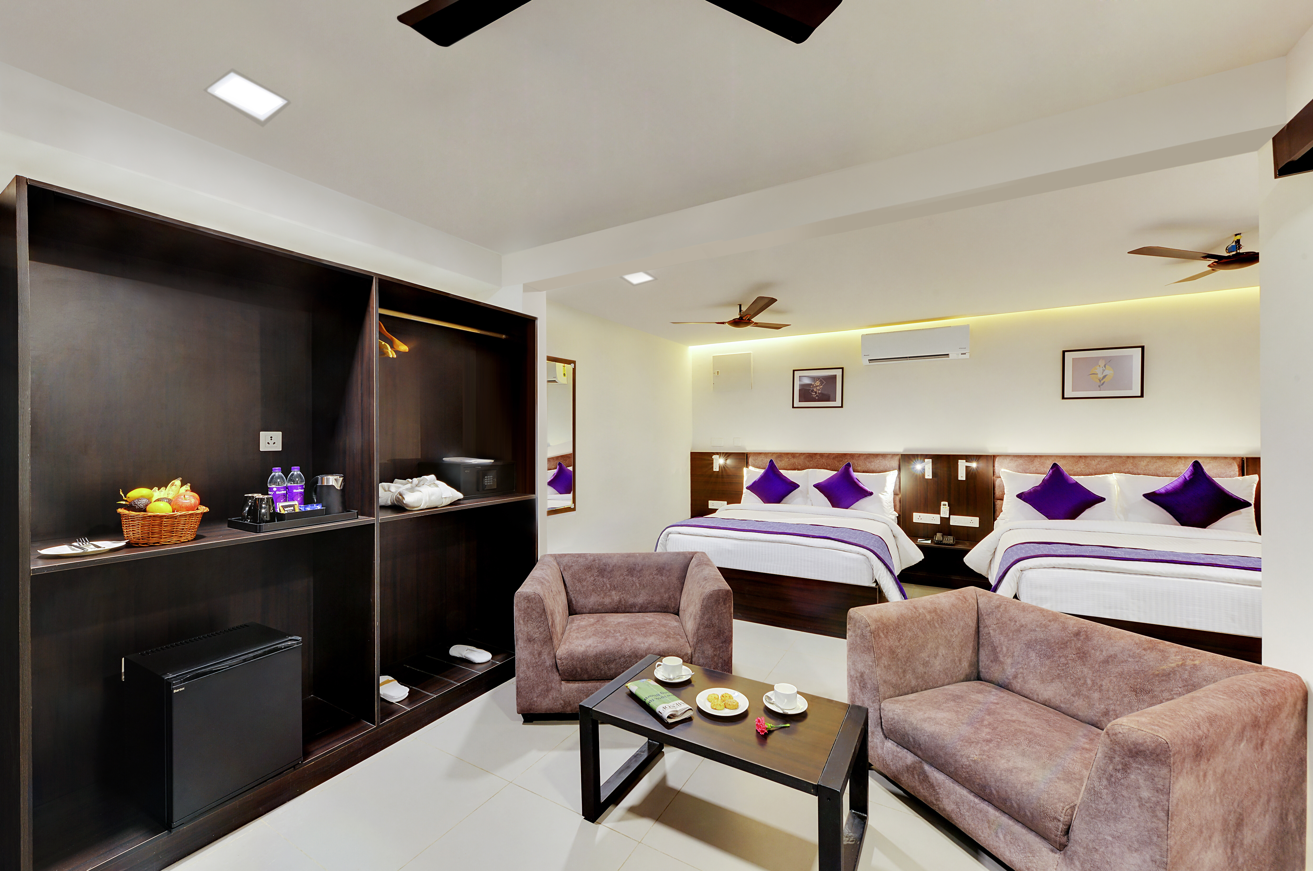 Quadruple with Views