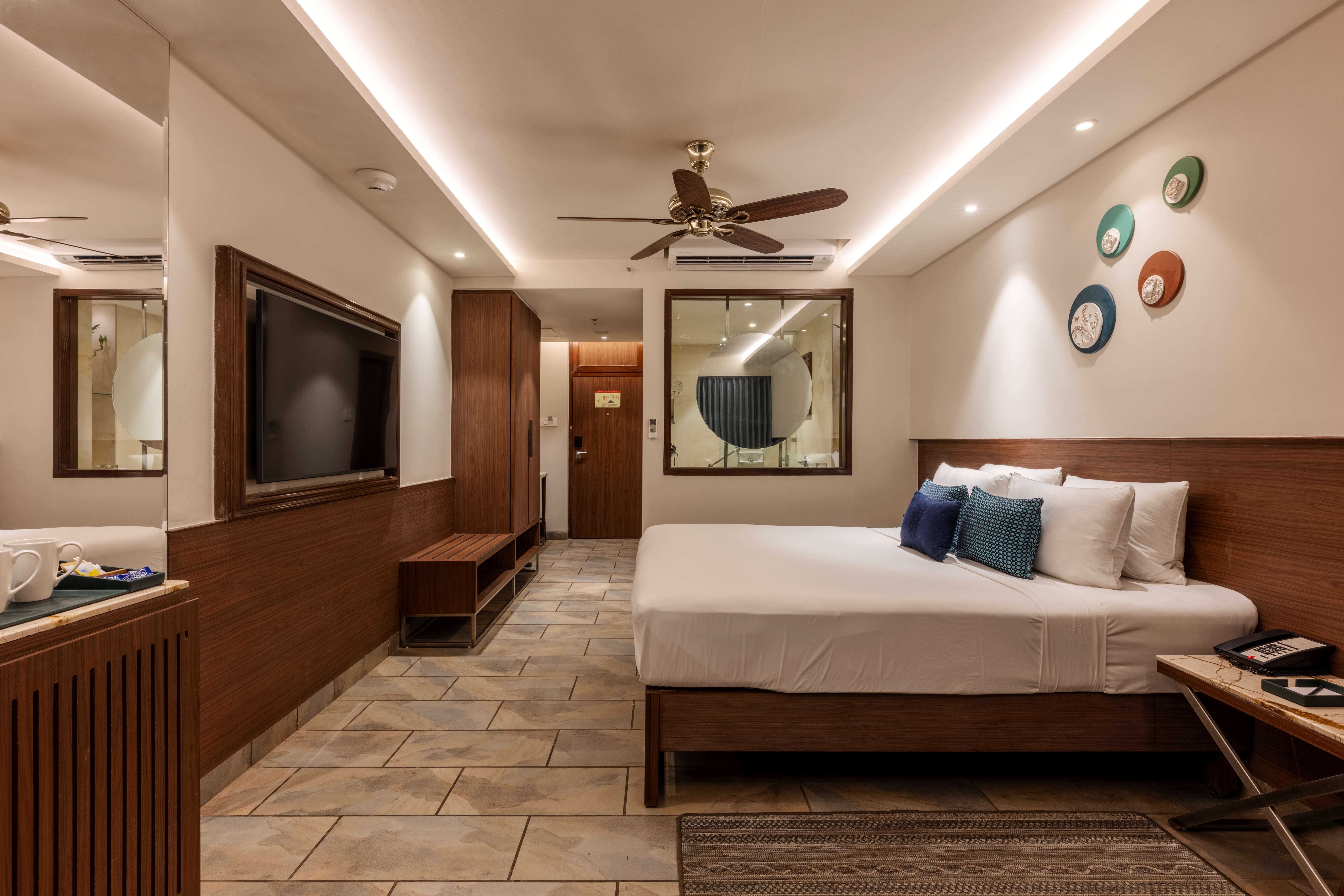 Double Deluxe King Bed