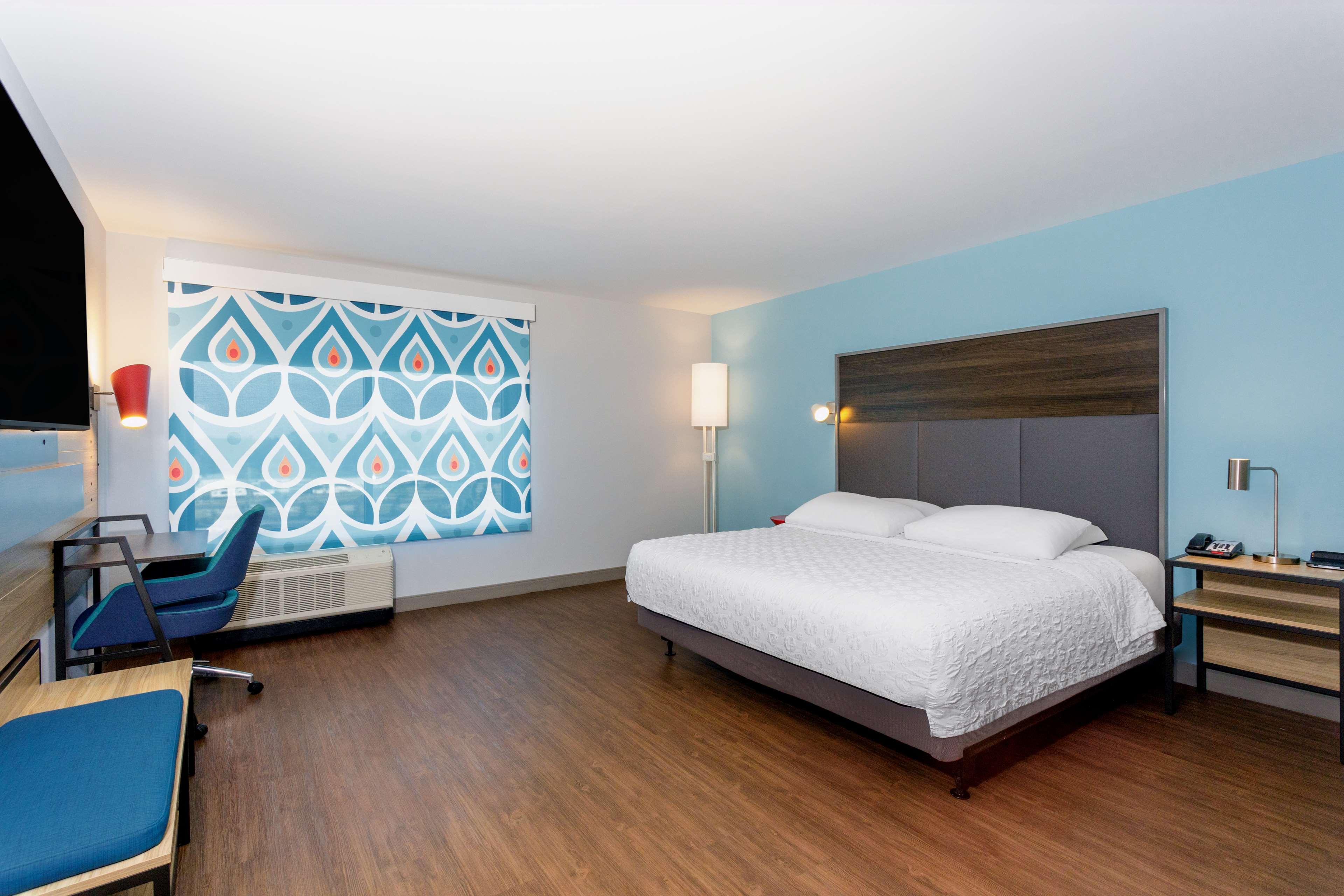 Double Accessible King Size Bed