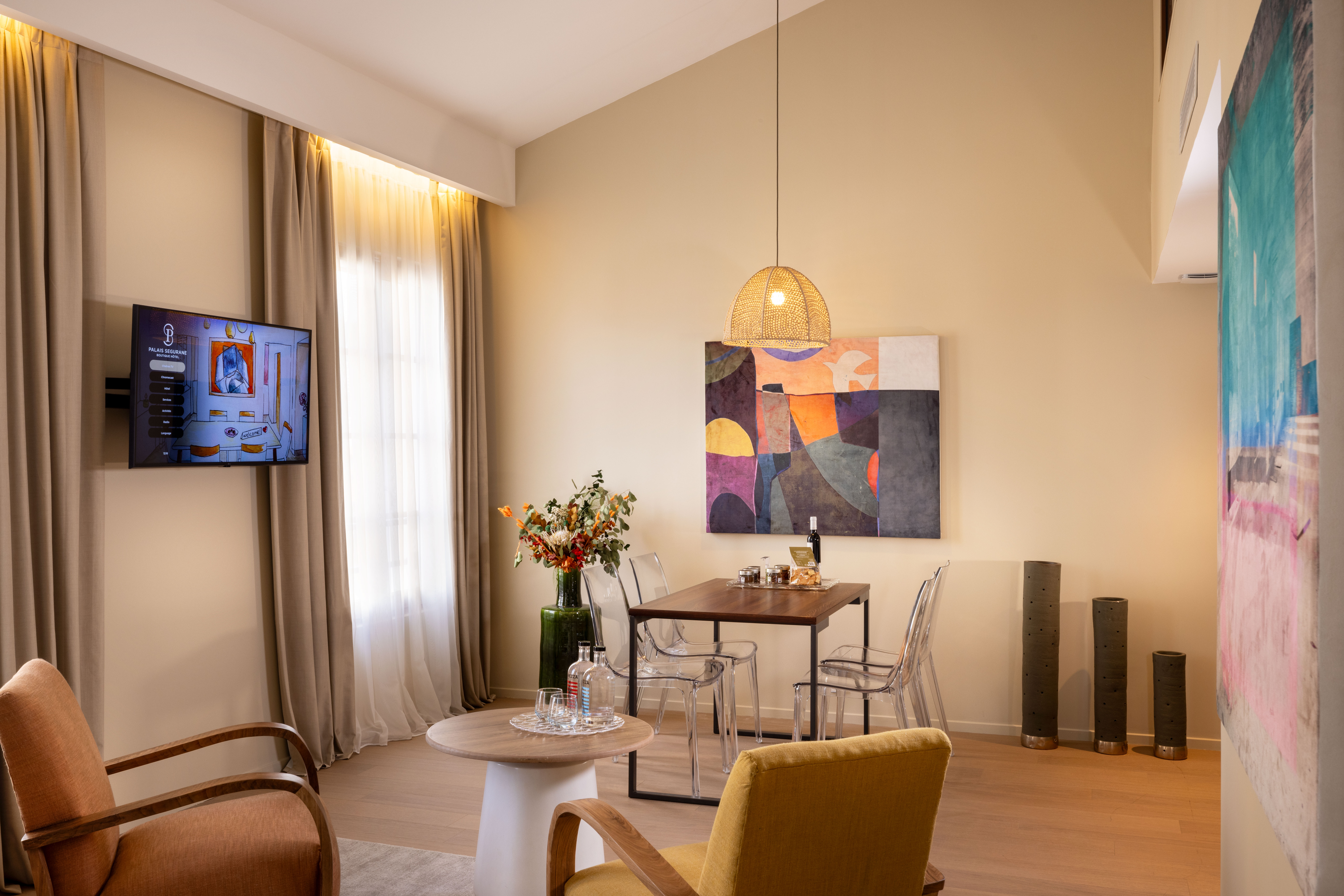 Suite Deluxe Capacity 4