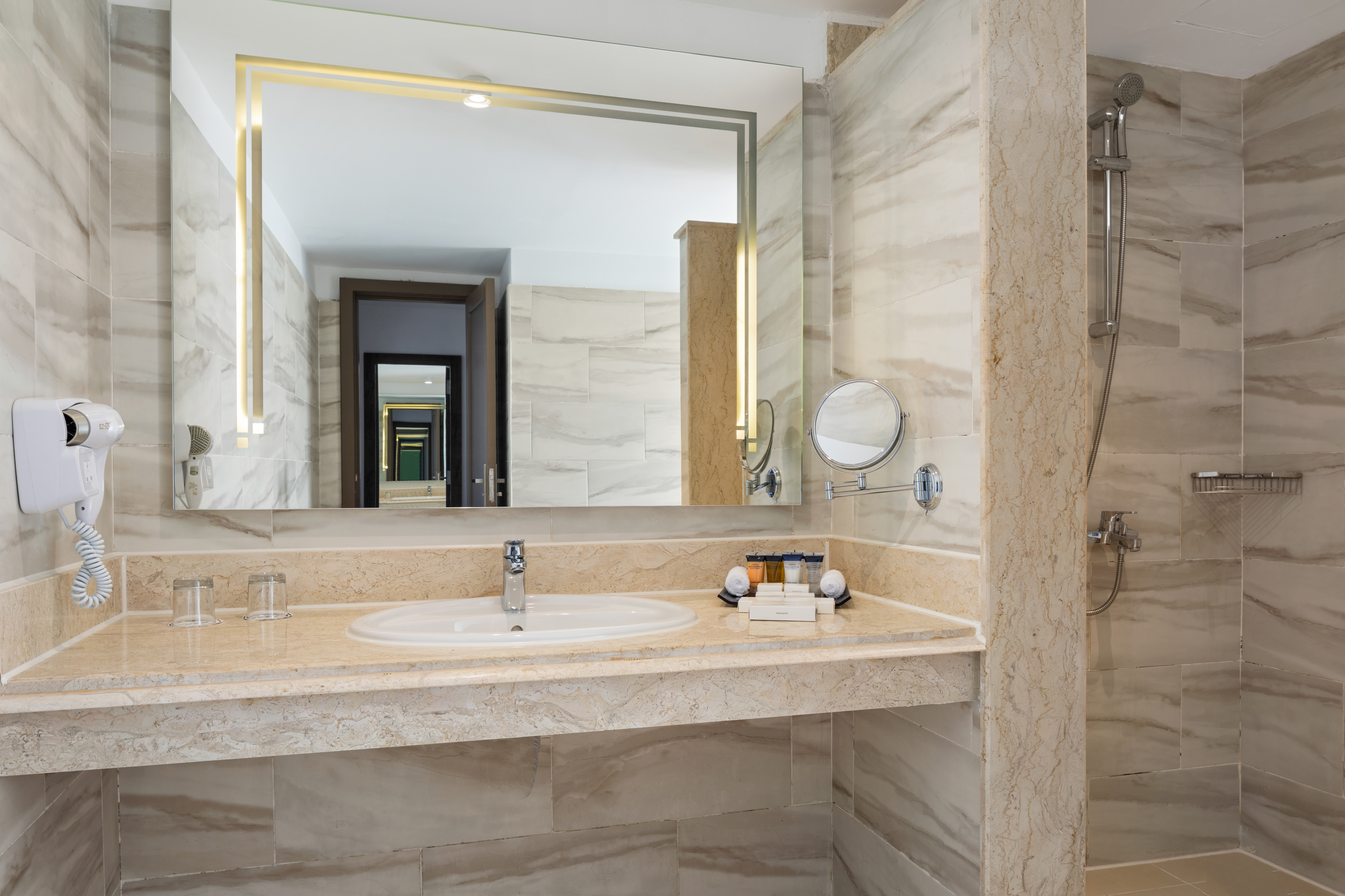 Double or Twin Superior Sea View