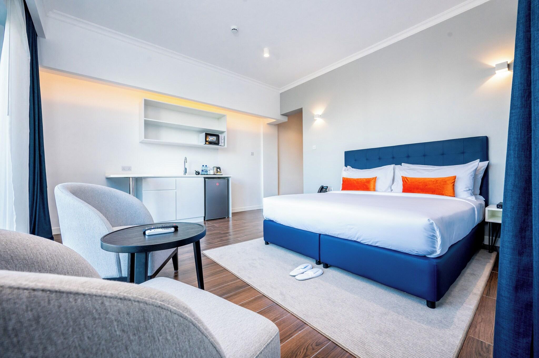 Double Deluxe Queen Bed