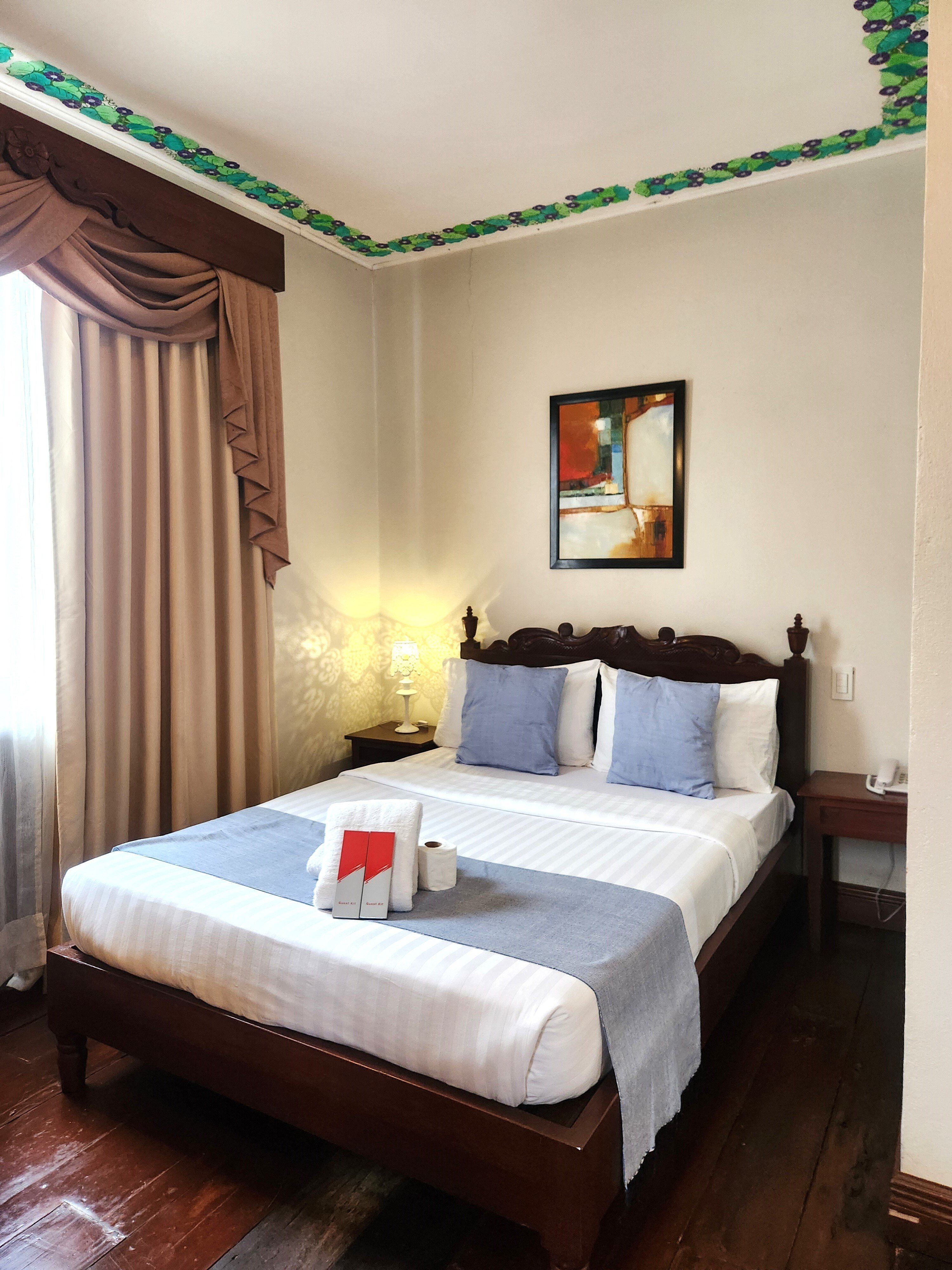 Double Superior Queen Bed