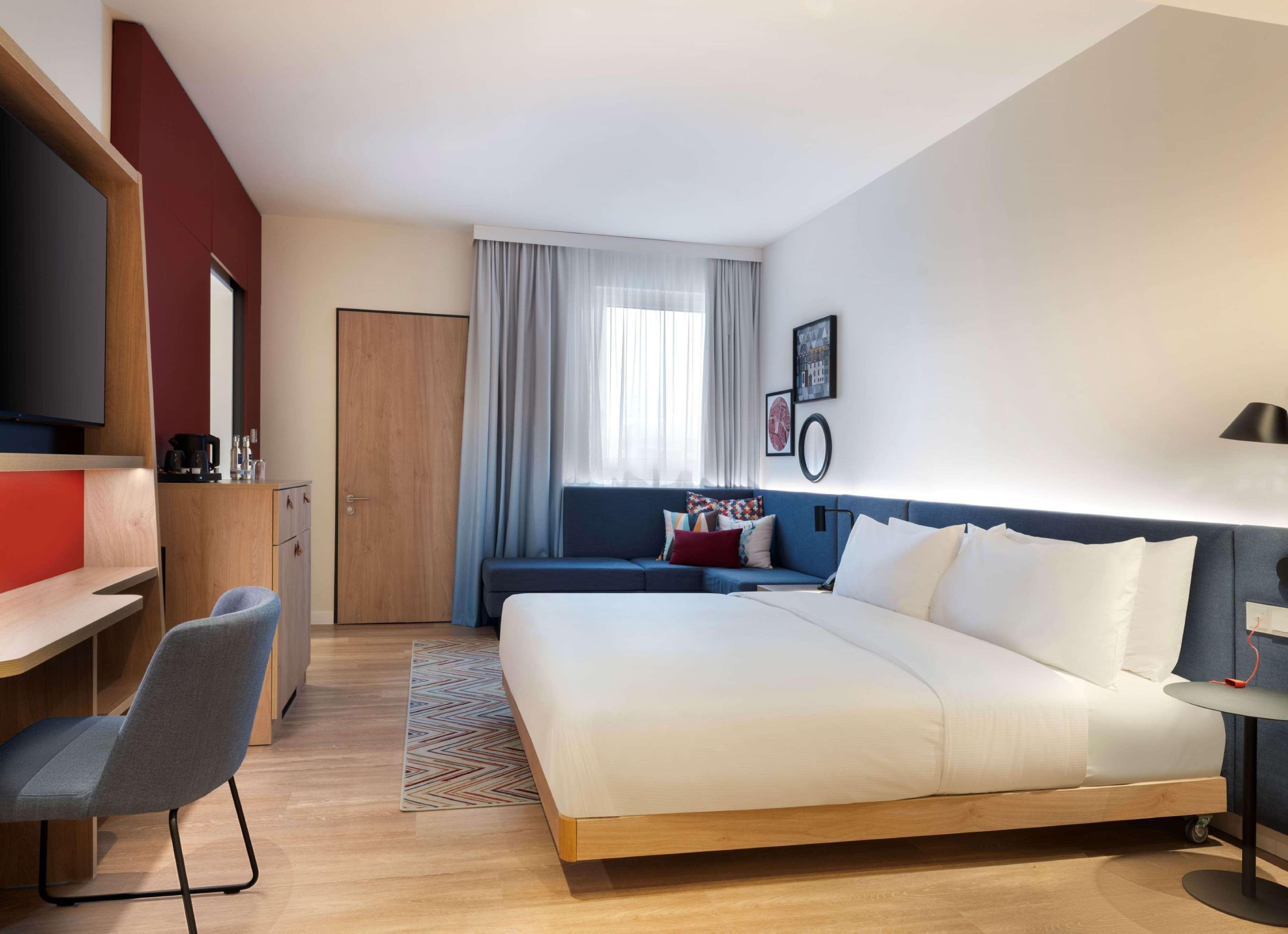 Double Accessible-queen Size Bed