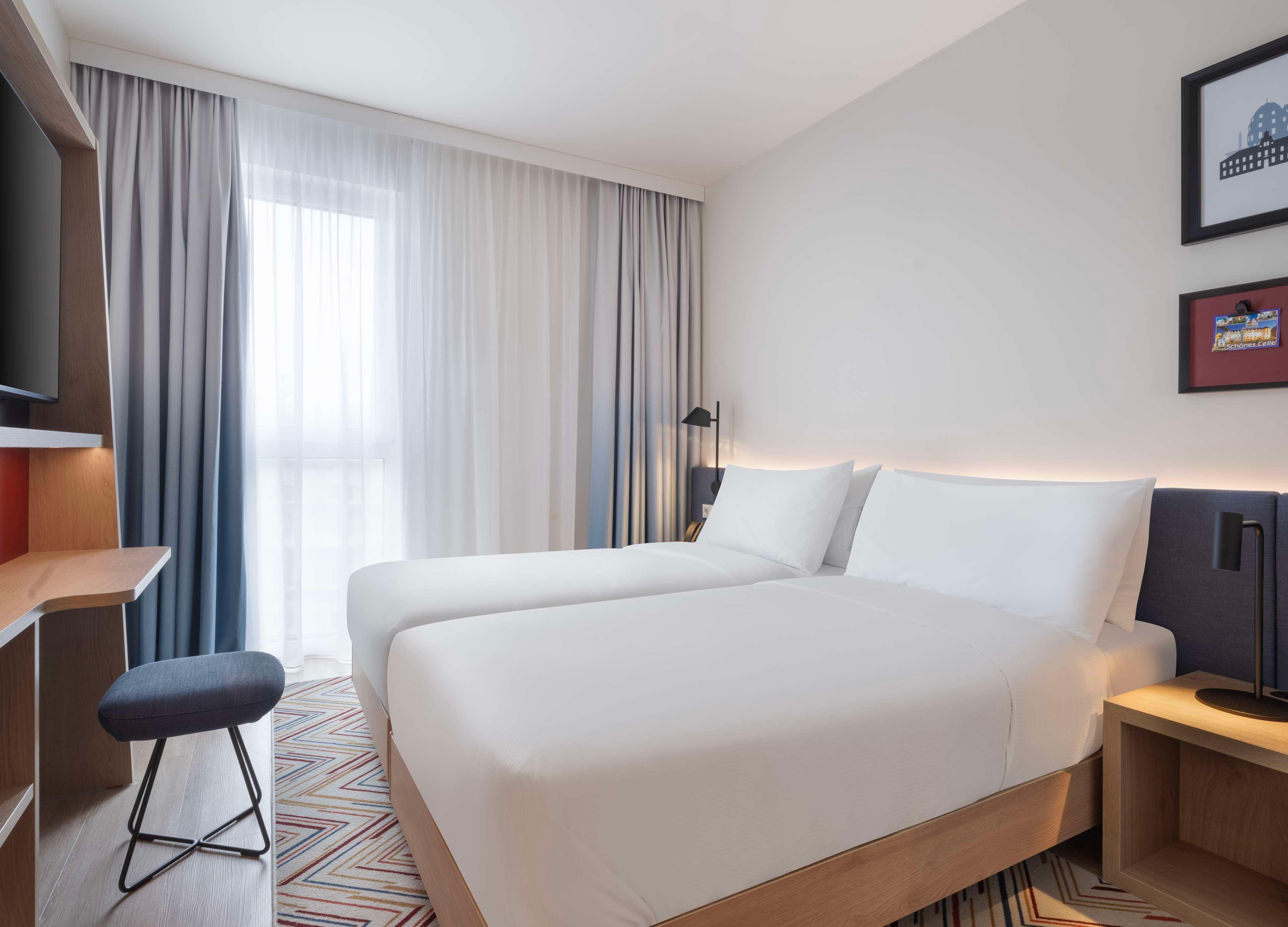 Room King Size Bed