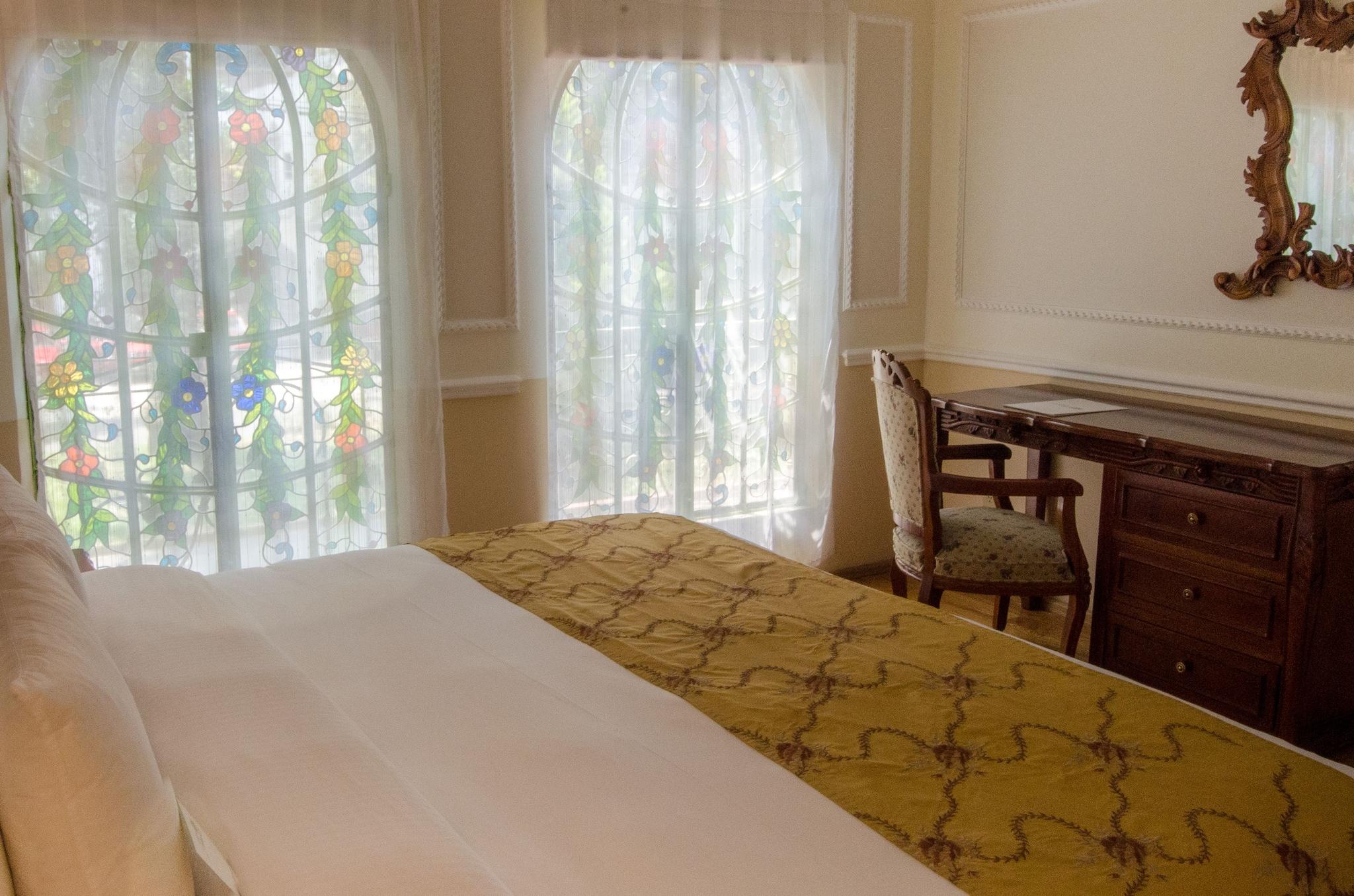 Double King Size Bed