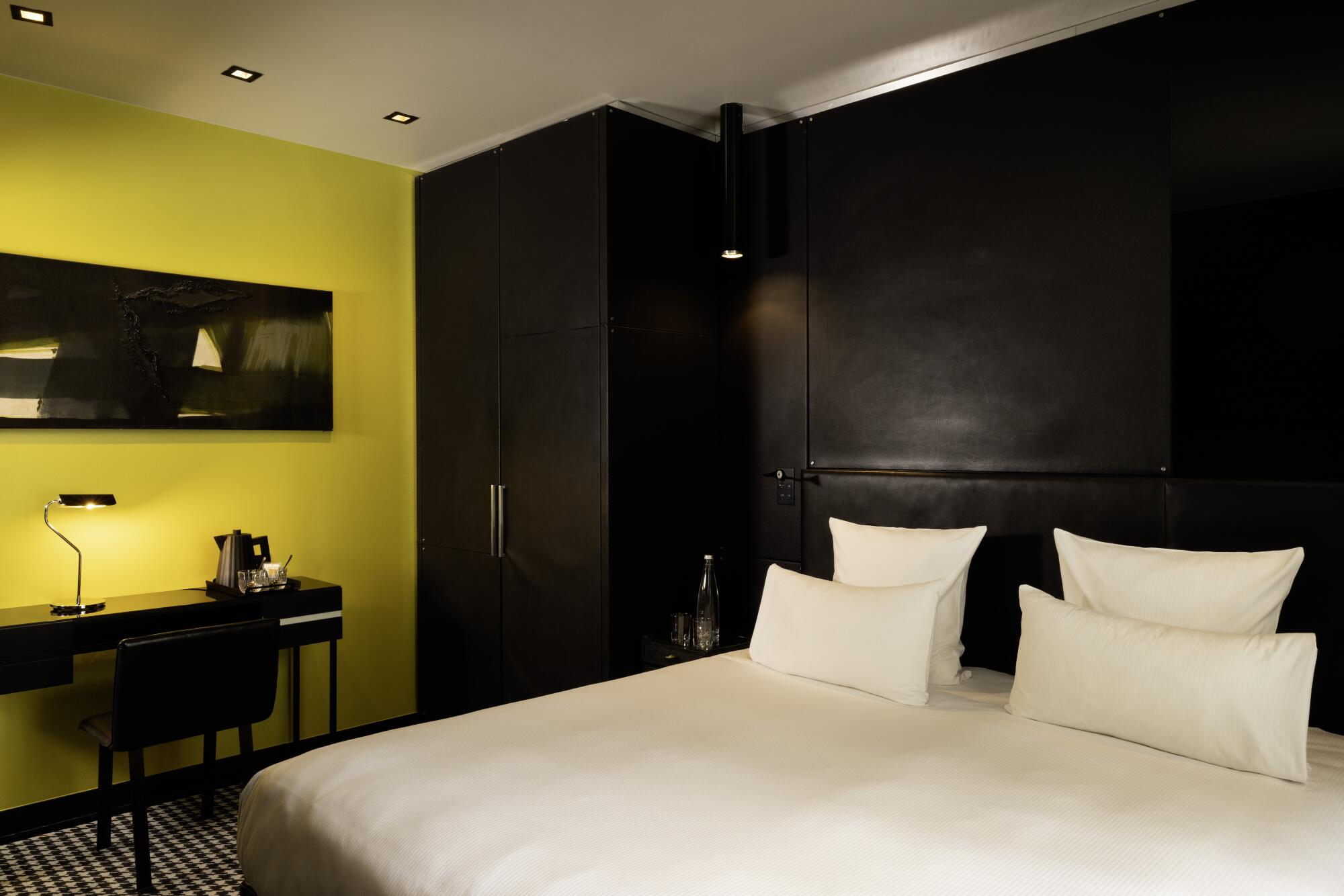 Double or Twin Standard