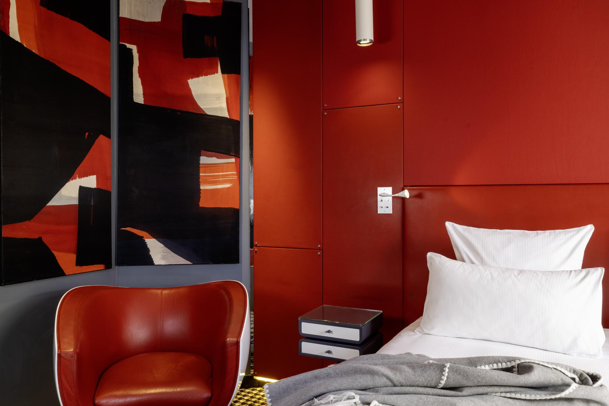 Double or Twin Standard