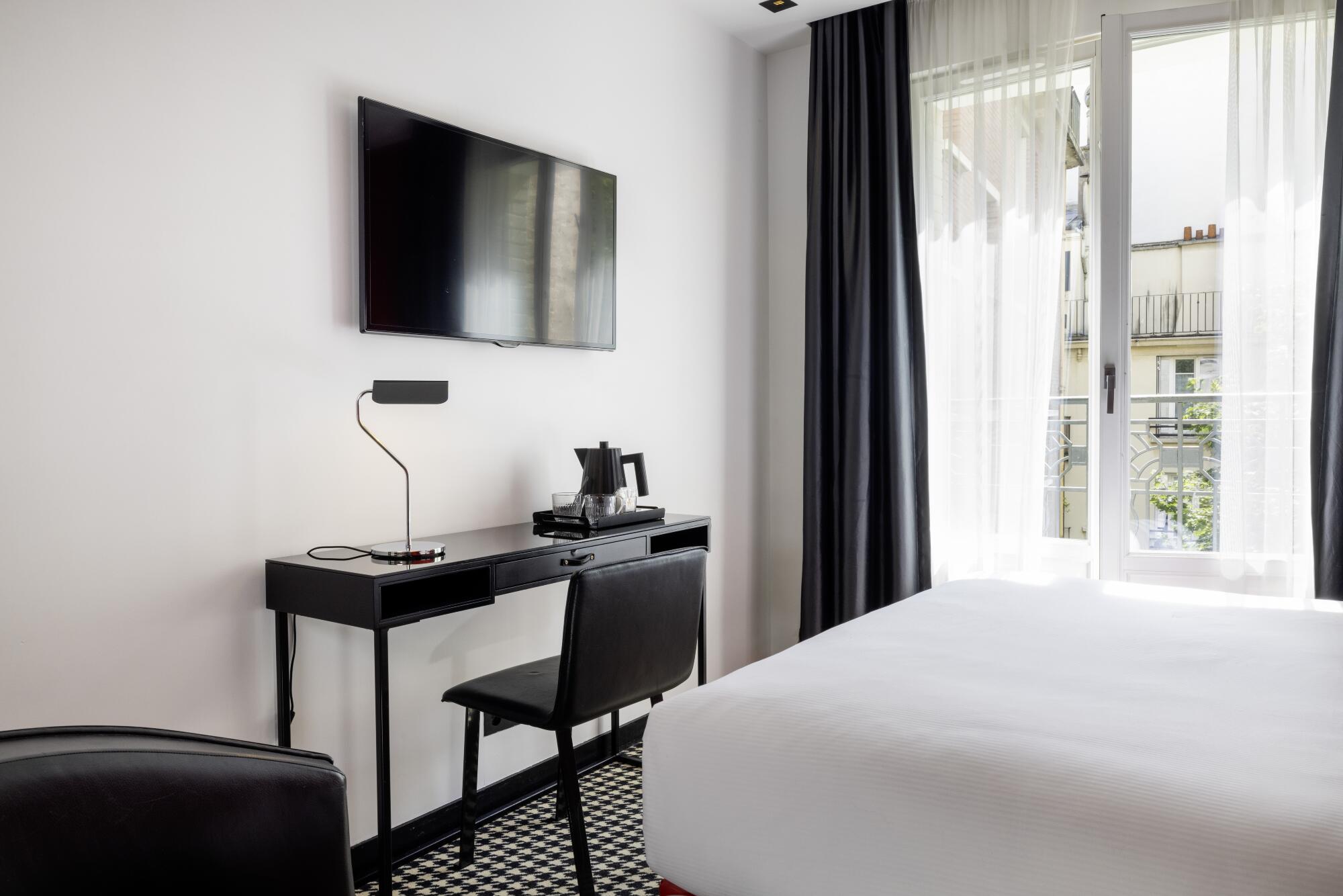 Double or Twin Standard