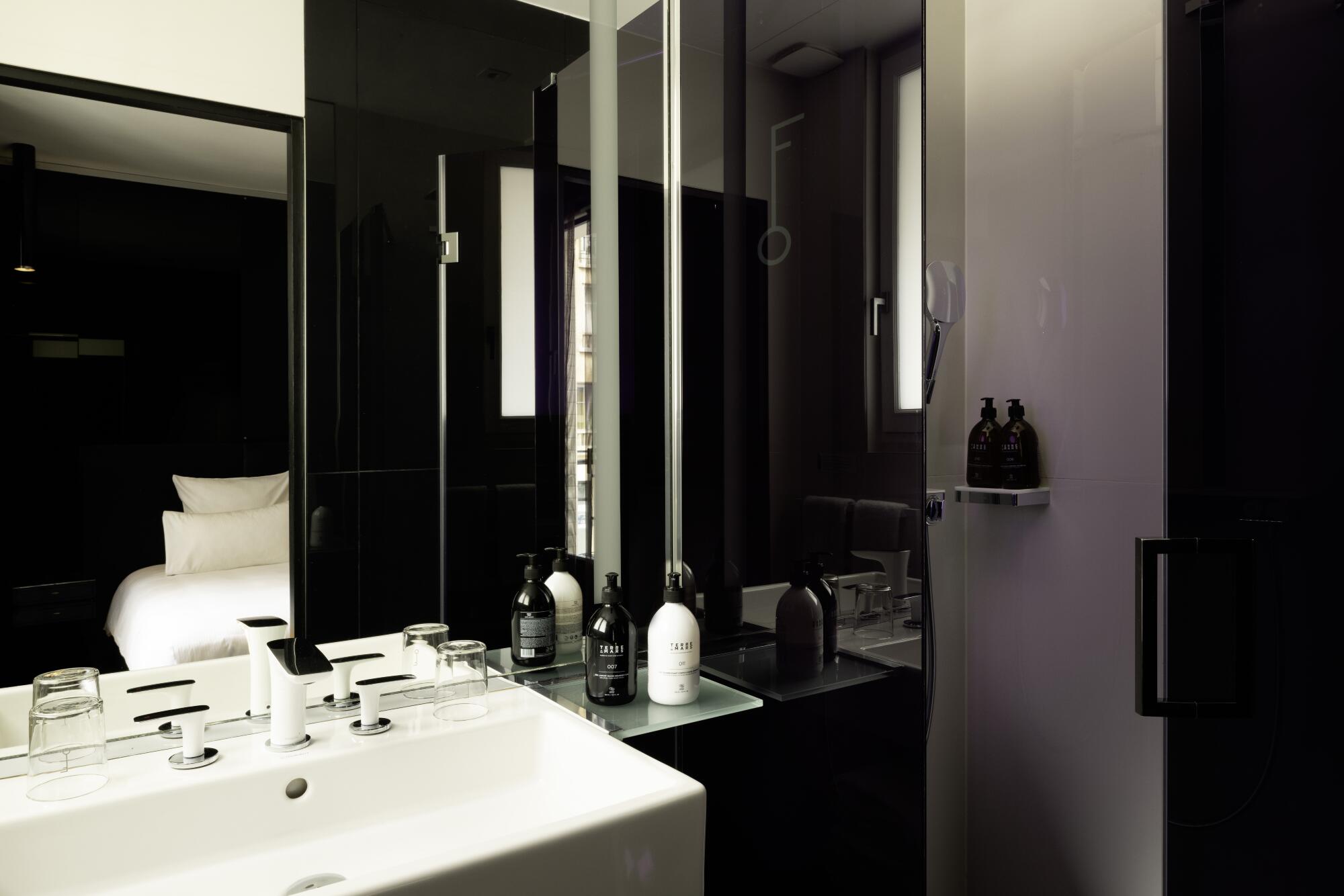 Double or Twin Standard