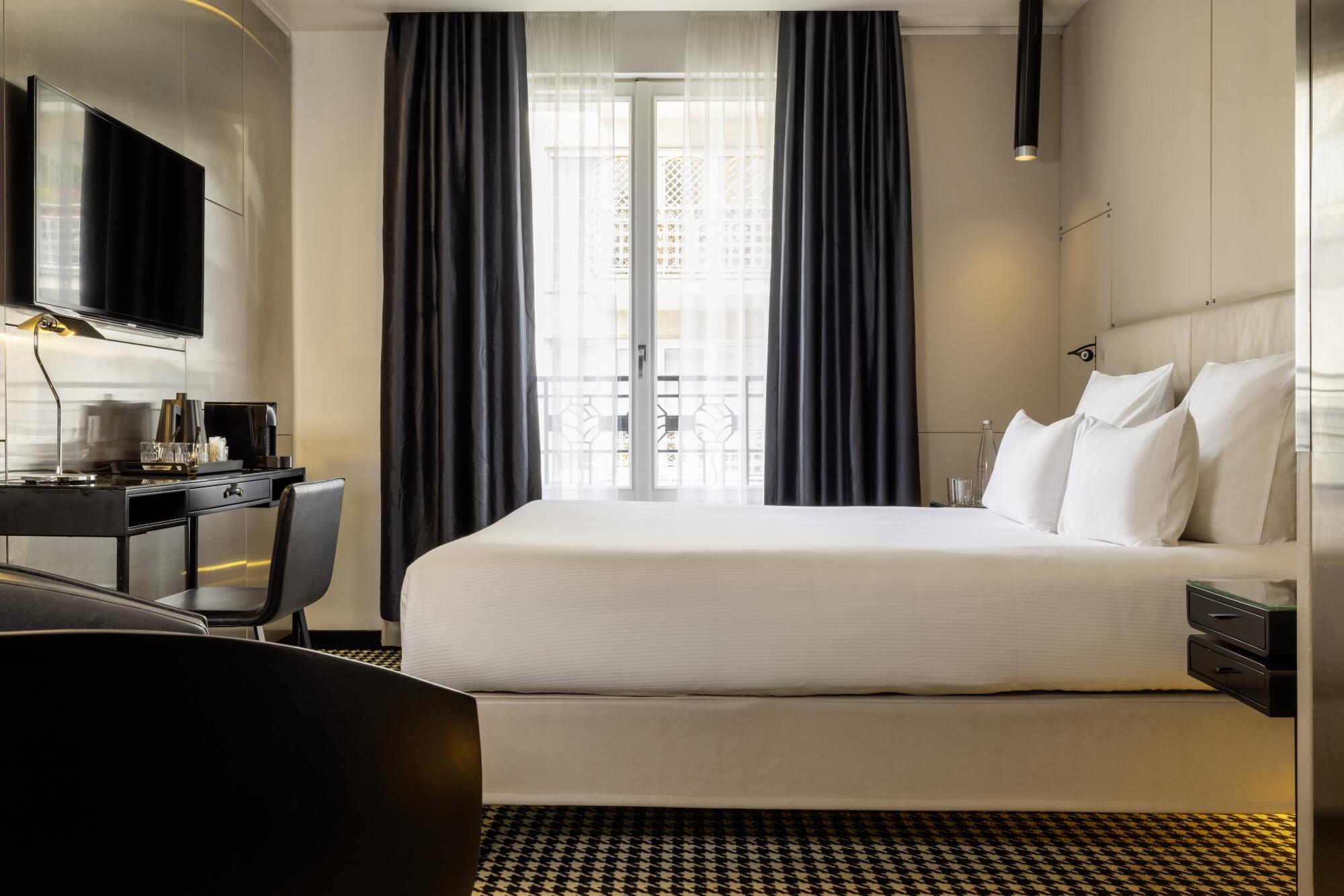 Double or Twin Executive