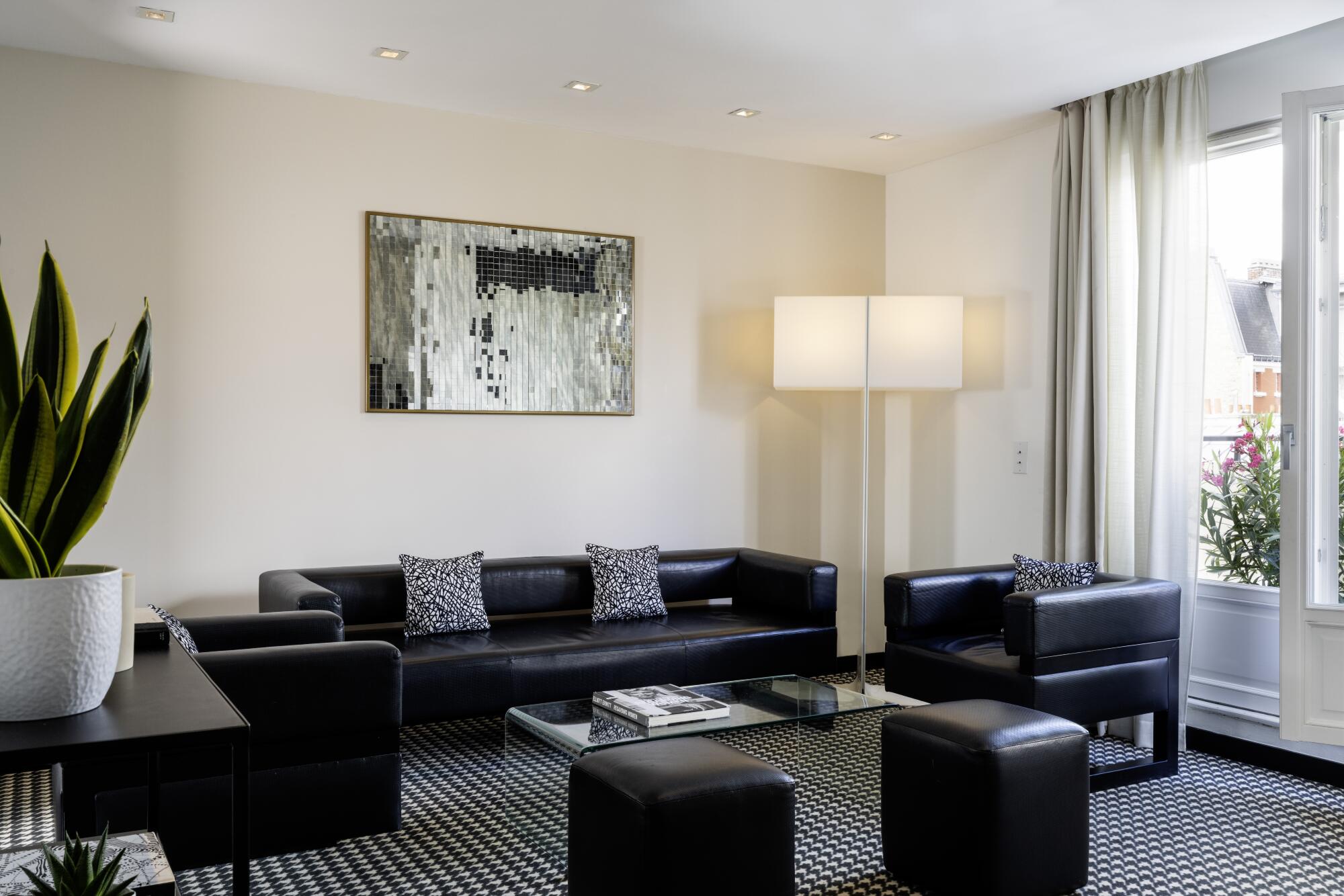 Junior Suite Standard