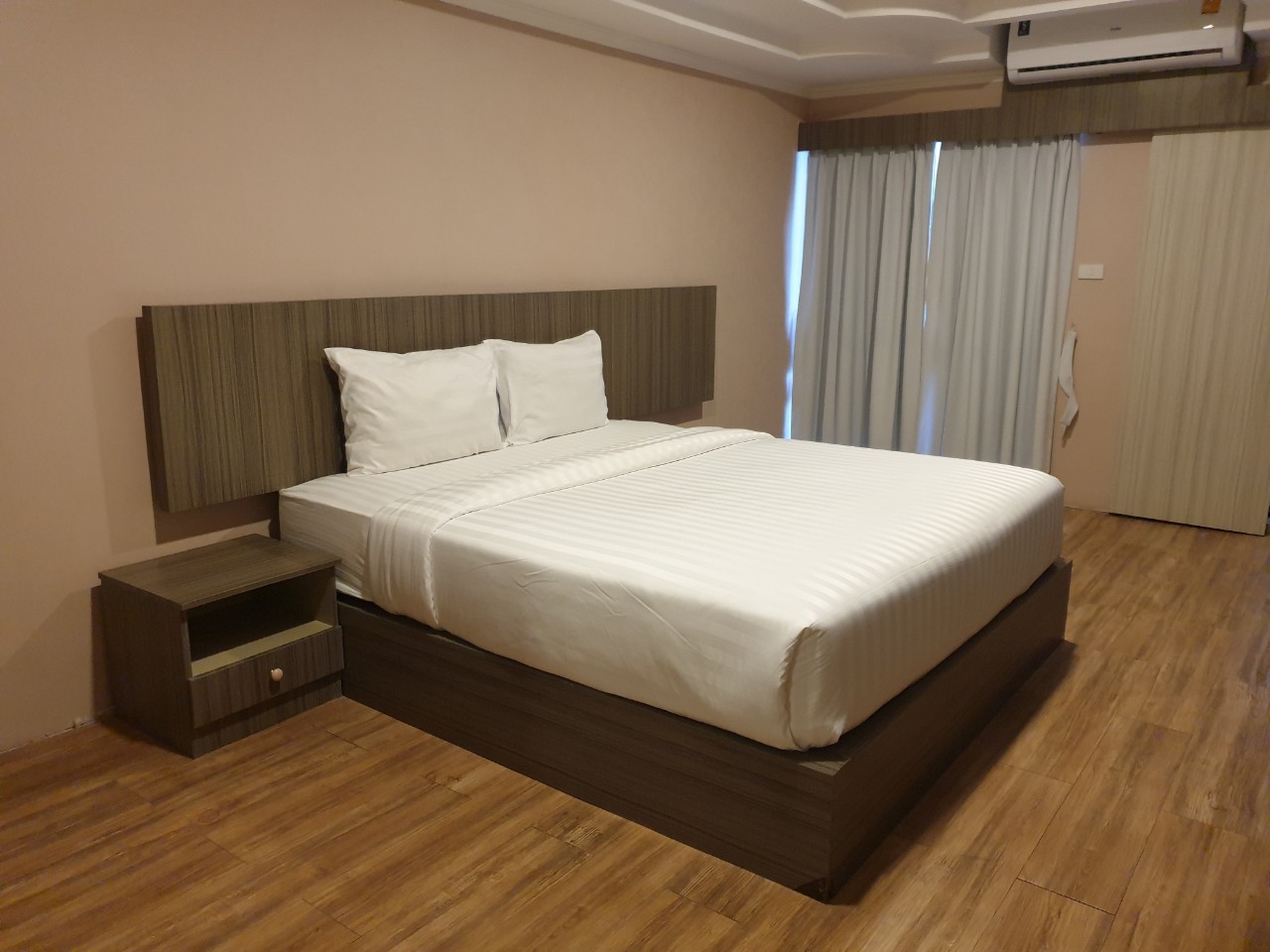 Room Grand Deluxe