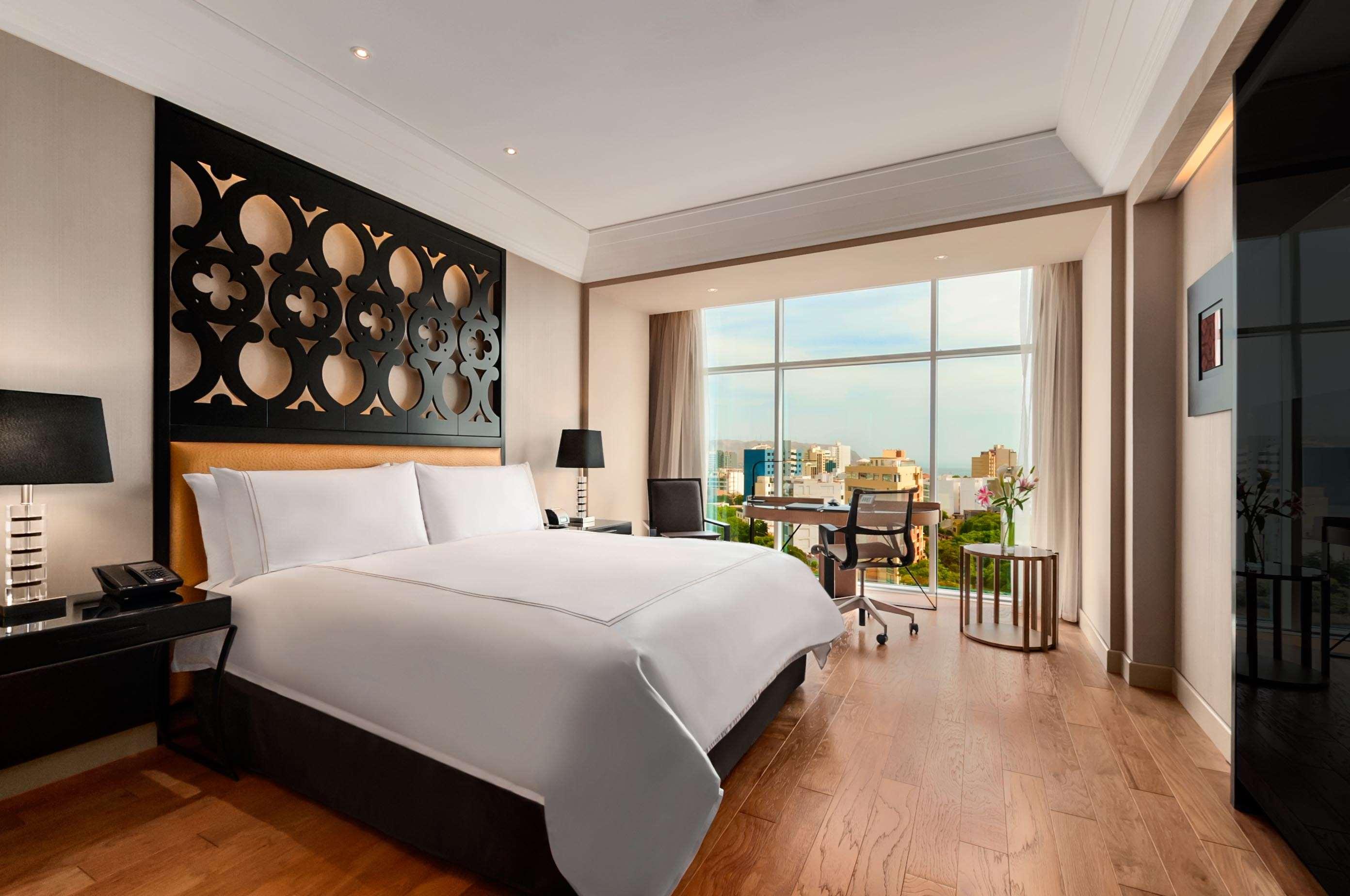 Room Executive King Bed