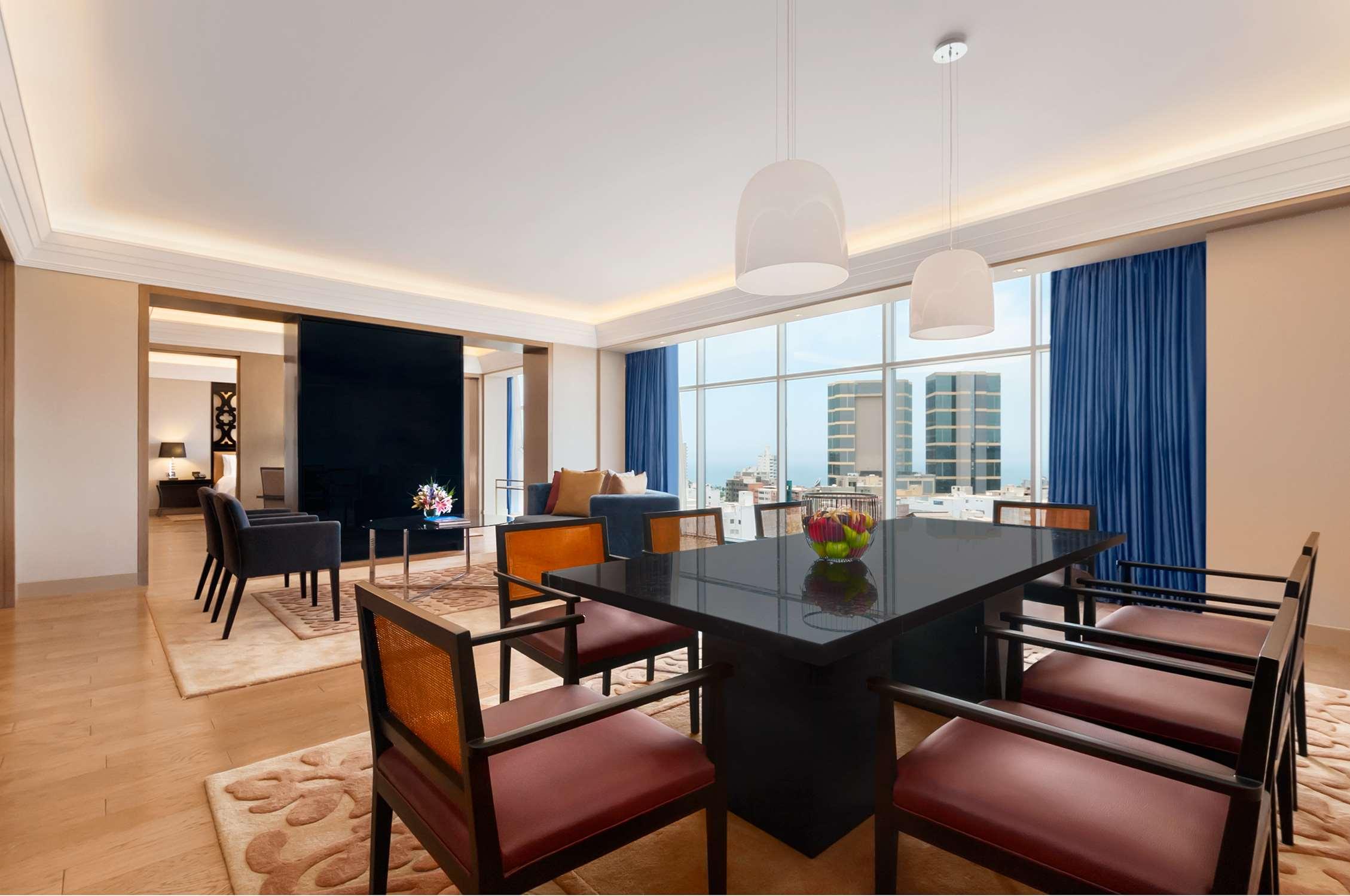 Suite King Bed One Bedroom 