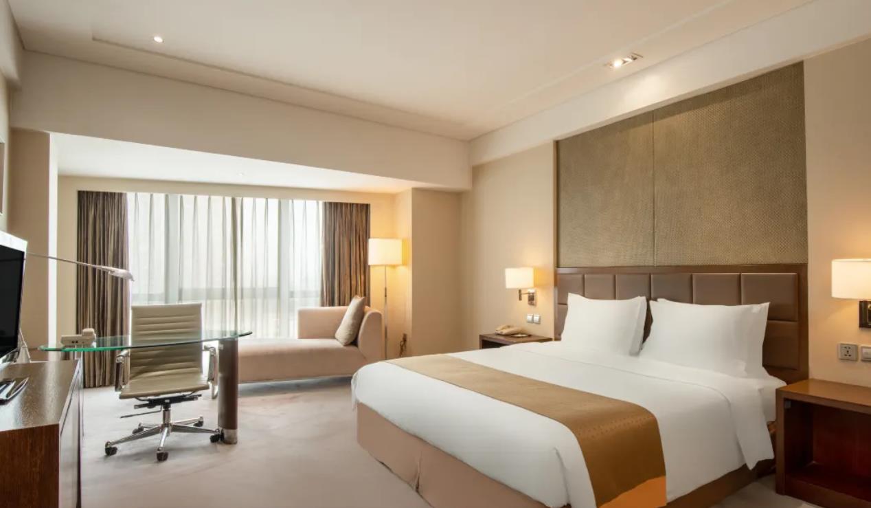 Double King Size Bed