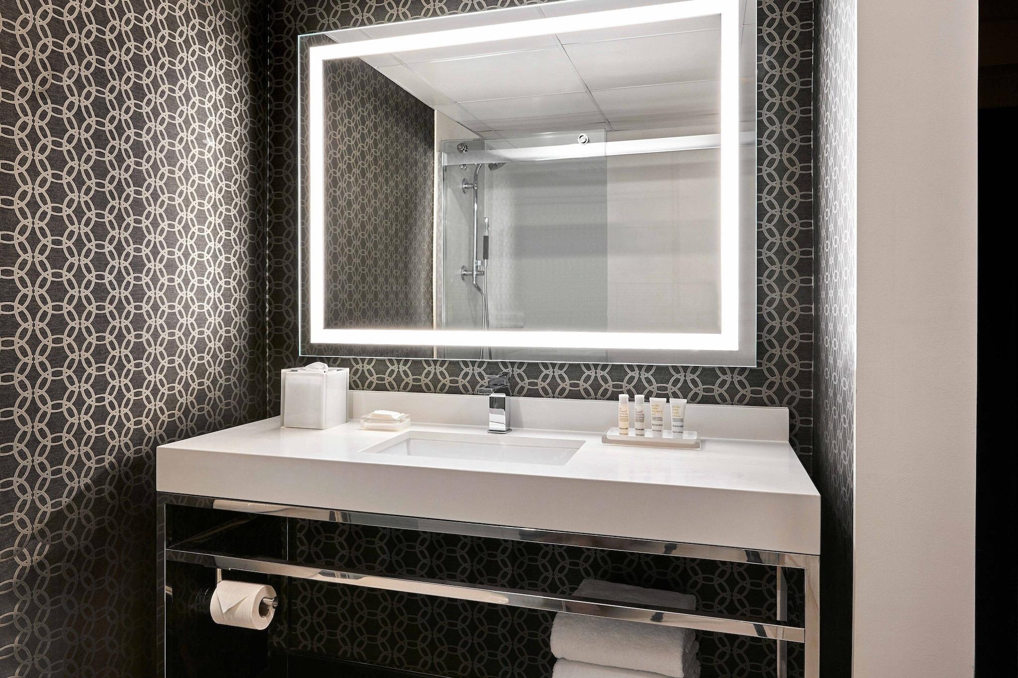 Room Accessible with Views