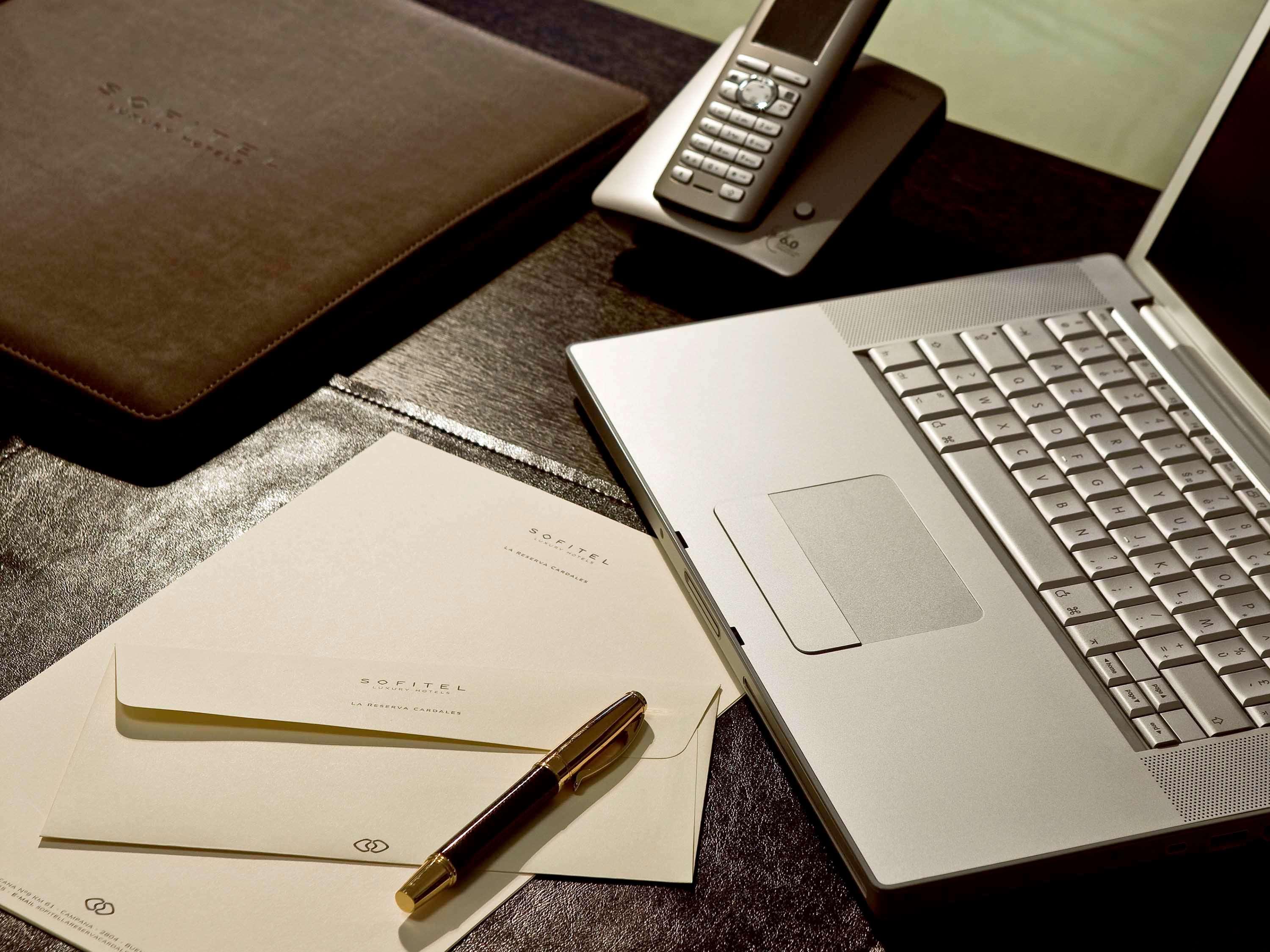 Double Deluxe King Bed