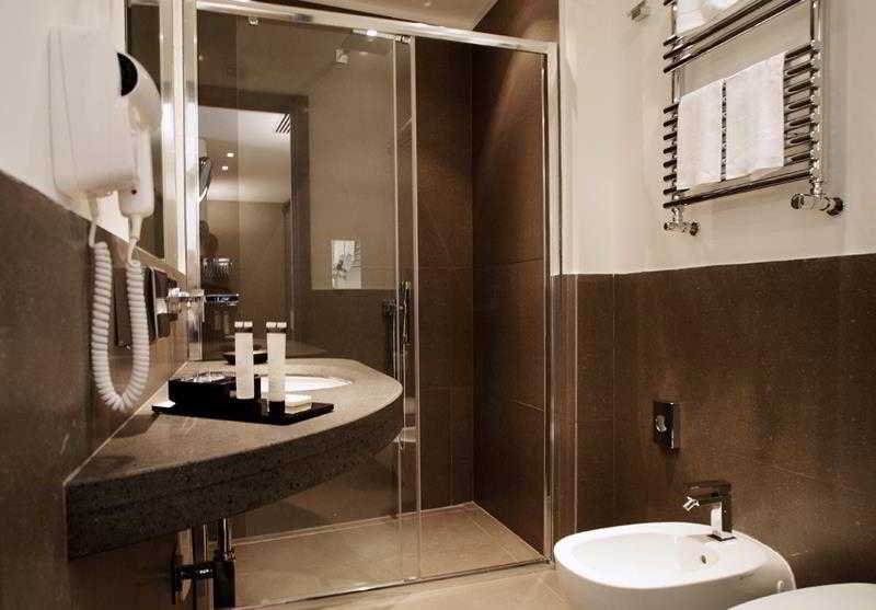 Double or Twin Deluxe